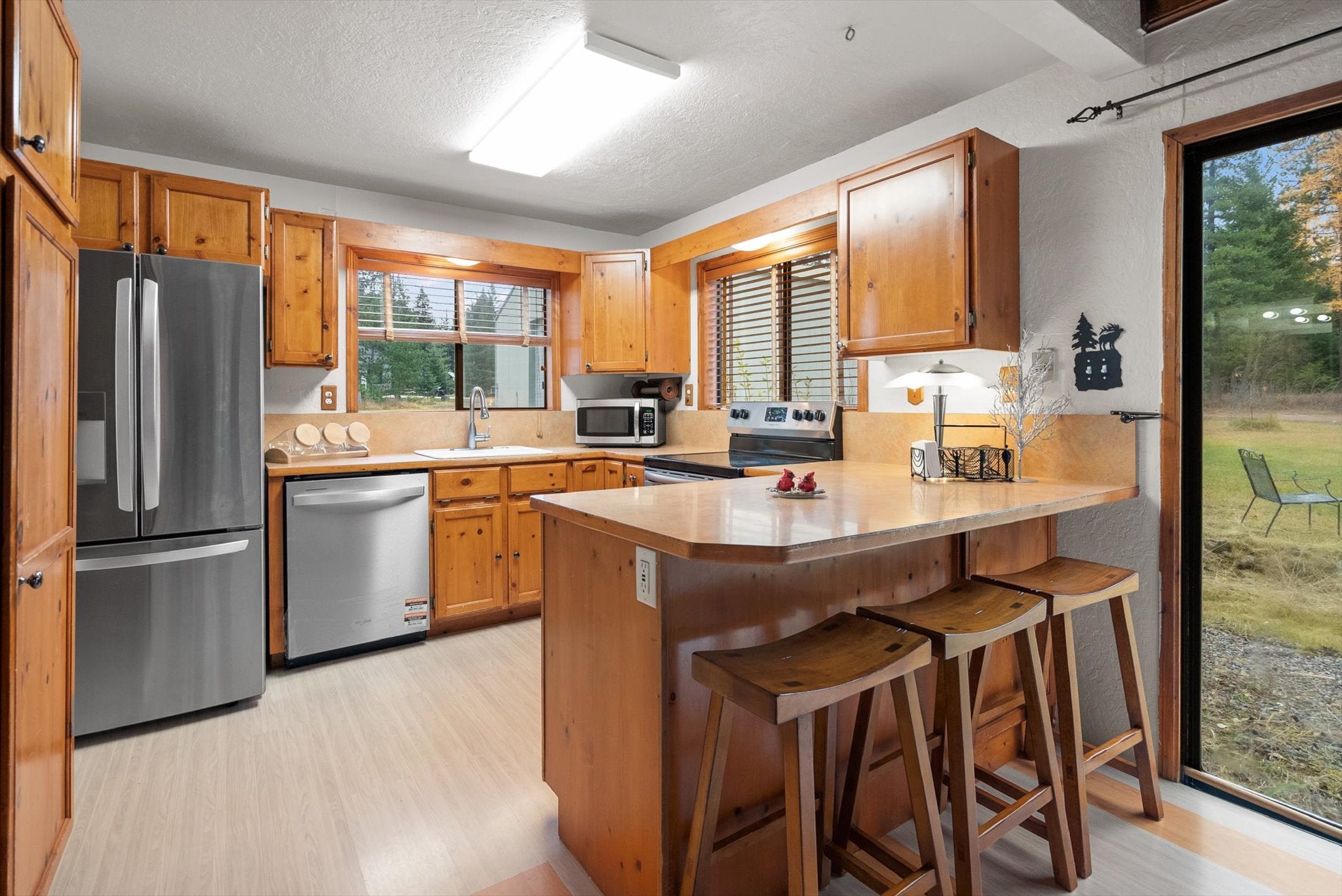 Kalispell, Montana, 59901, United States, 6 Bedrooms Bedrooms, ,5 BathroomsBathrooms,Residential,Active,1990648