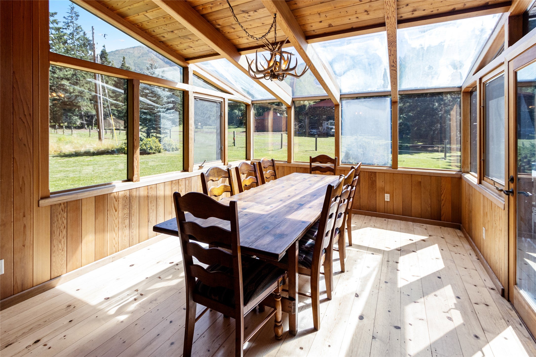 Bigfork, Montana, 59911, United States, 4 Bedrooms Bedrooms, ,2 BathroomsBathrooms,Residential,Active,1914637