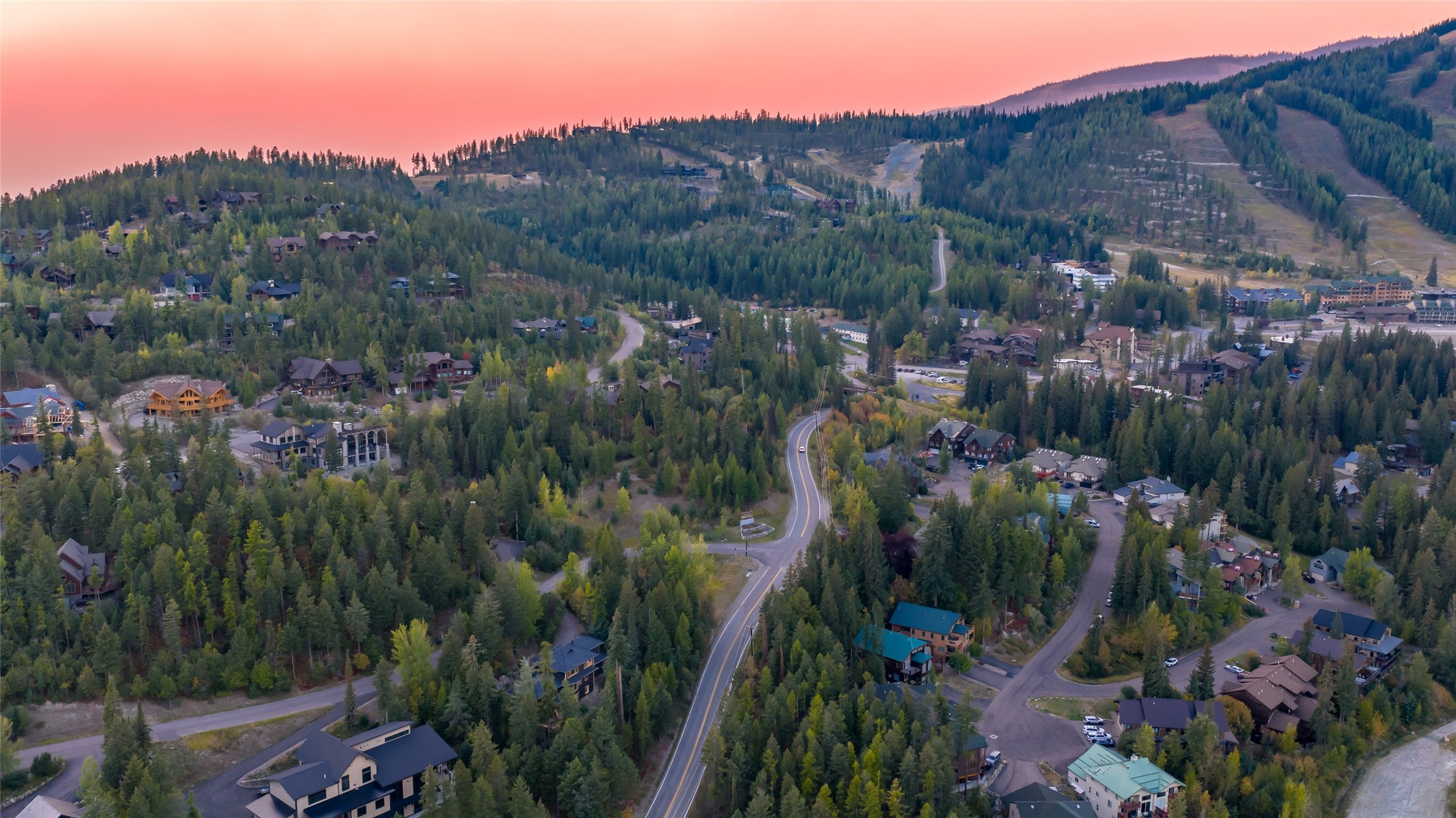 Whitefish, Montana, 59937, United States, 4 Bedrooms Bedrooms, ,4 BathroomsBathrooms,Residential,Active,1952623