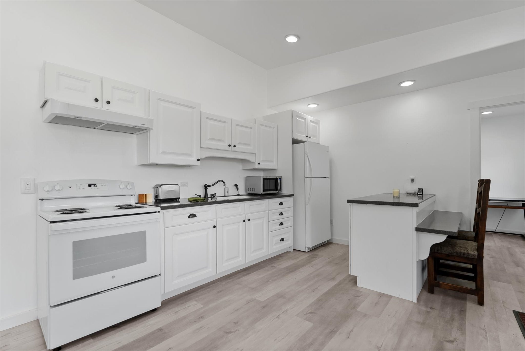 Kalispell, Montana, 59901, United States, 5 Bedrooms Bedrooms, ,3 BathroomsBathrooms,Residential,Active,1945088