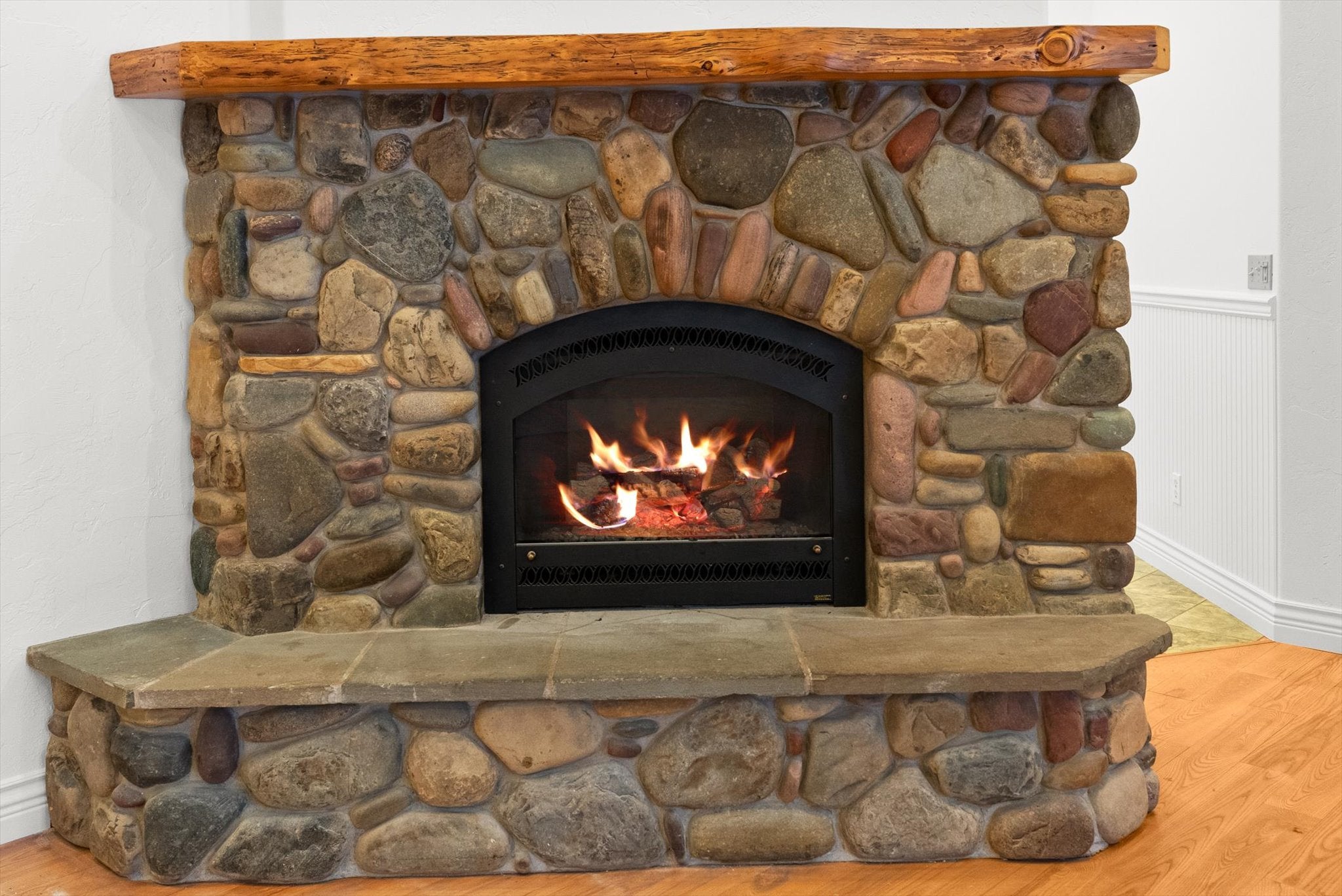 Kalispell, Montana, 59901, United States, 4 Bedrooms Bedrooms, ,4 BathroomsBathrooms,Residential,Active,1936618