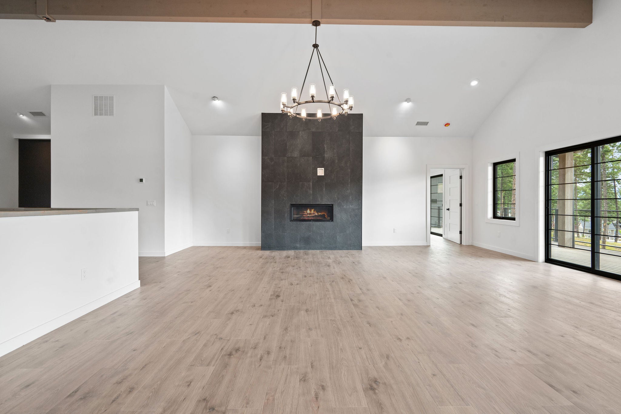 Lakeside, Montana, 59922, United States, 4 Bedrooms Bedrooms, ,4 BathroomsBathrooms,Residential,Active,1914632