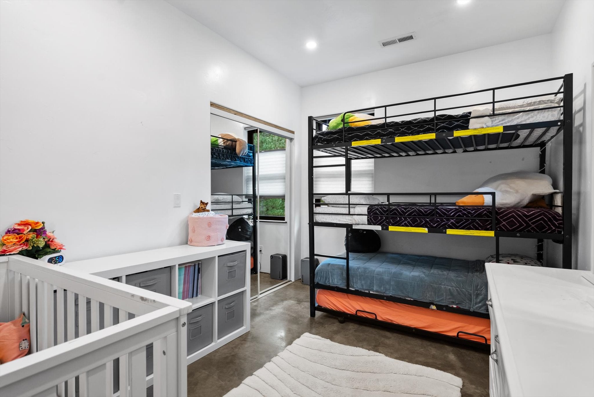 Kalispell, Montana, 59901, United States, 6 Bedrooms Bedrooms, ,5 BathroomsBathrooms,Residential,Active,1990648