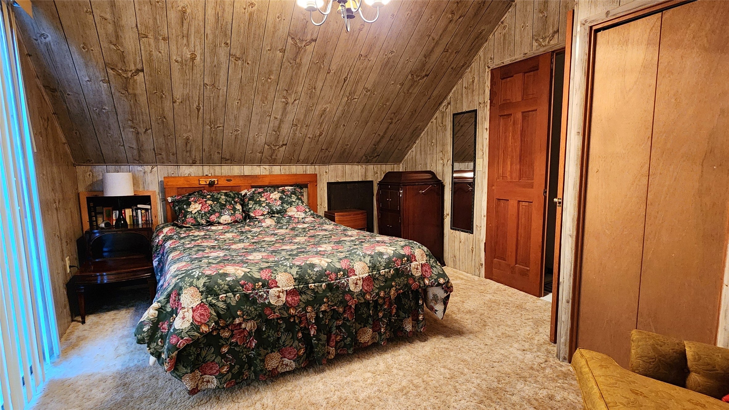 Bigfork, Montana, 59911, United States, ,2 BathroomsBathrooms,Residential,Active,1769754