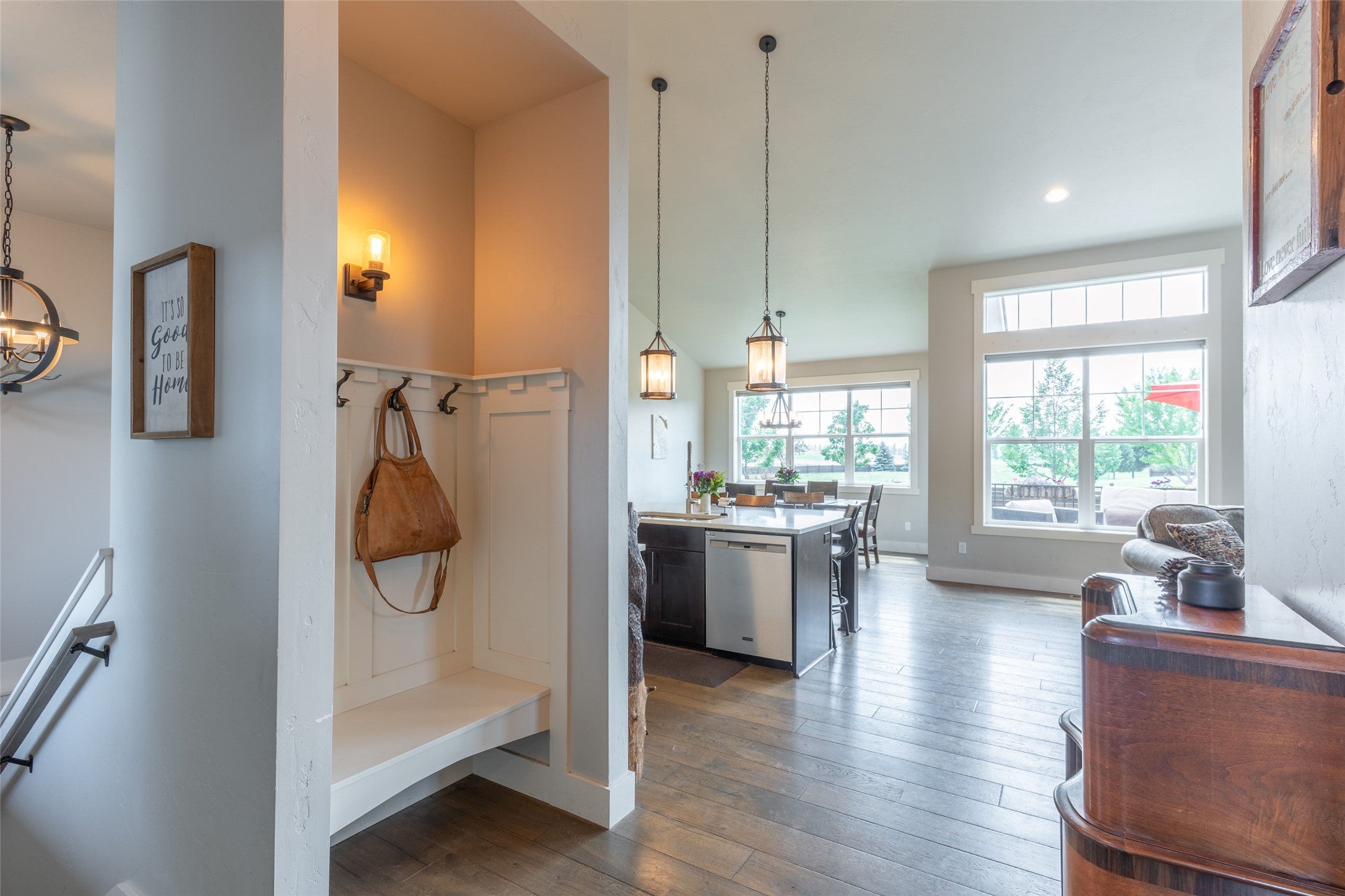 Kalispell, Montana, 59901, United States, 5 Bedrooms Bedrooms, ,3 BathroomsBathrooms,Residential,Active,1880177
