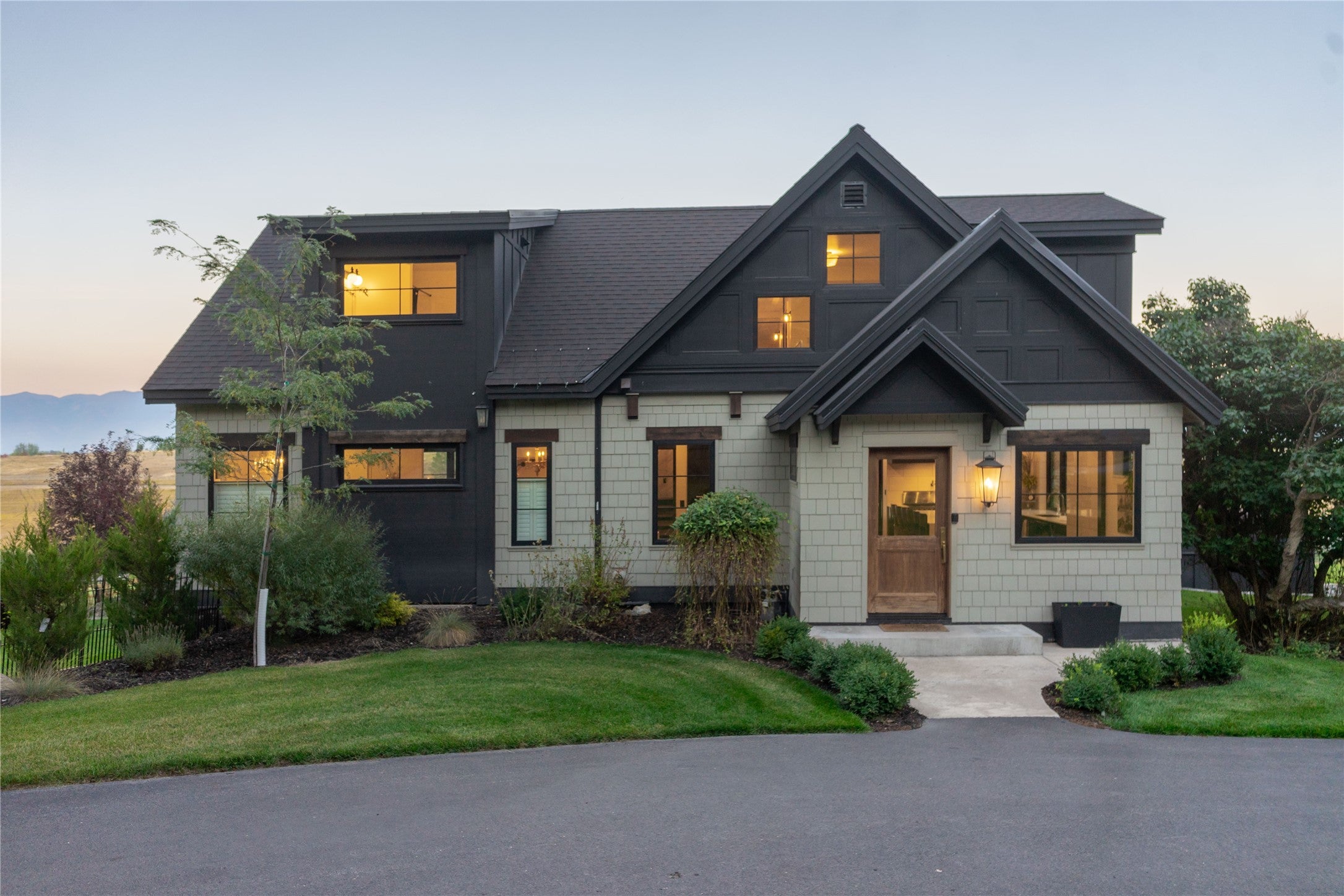 Kalispell, Montana, 59901, United States, 5 Bedrooms Bedrooms, ,4 BathroomsBathrooms,Residential,Active,2009395