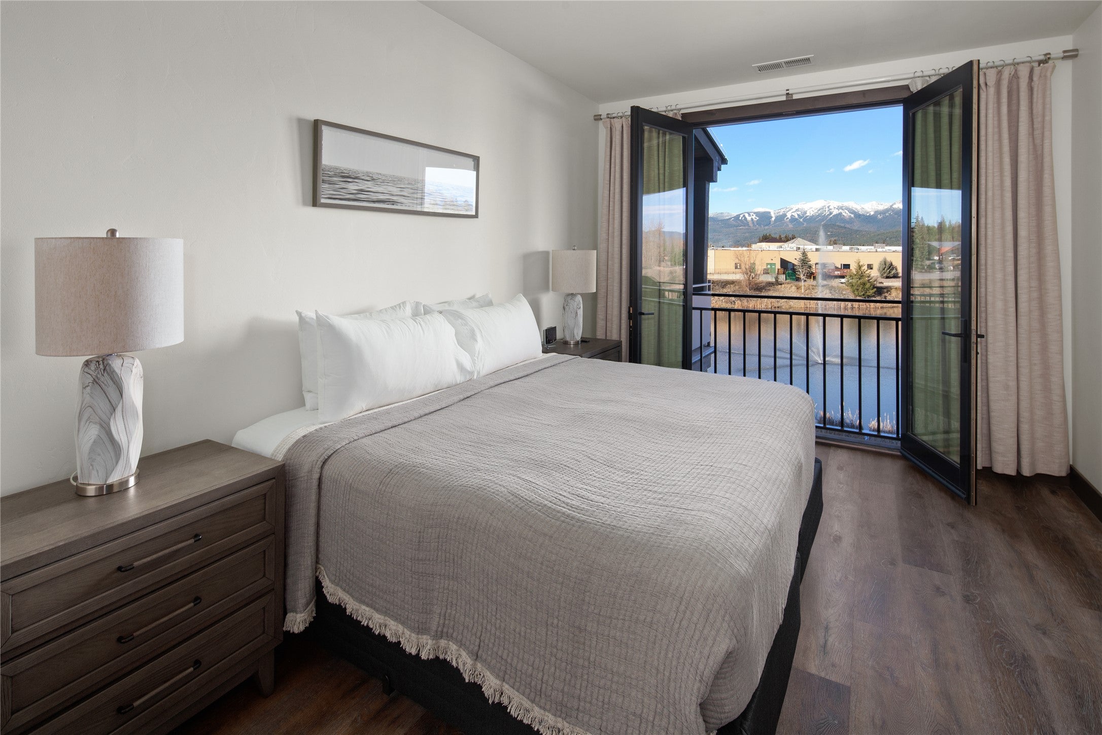 Whitefish, Montana, 59937, United States, 2 Bedrooms Bedrooms, ,3 BathroomsBathrooms,Residential,Active,1871606