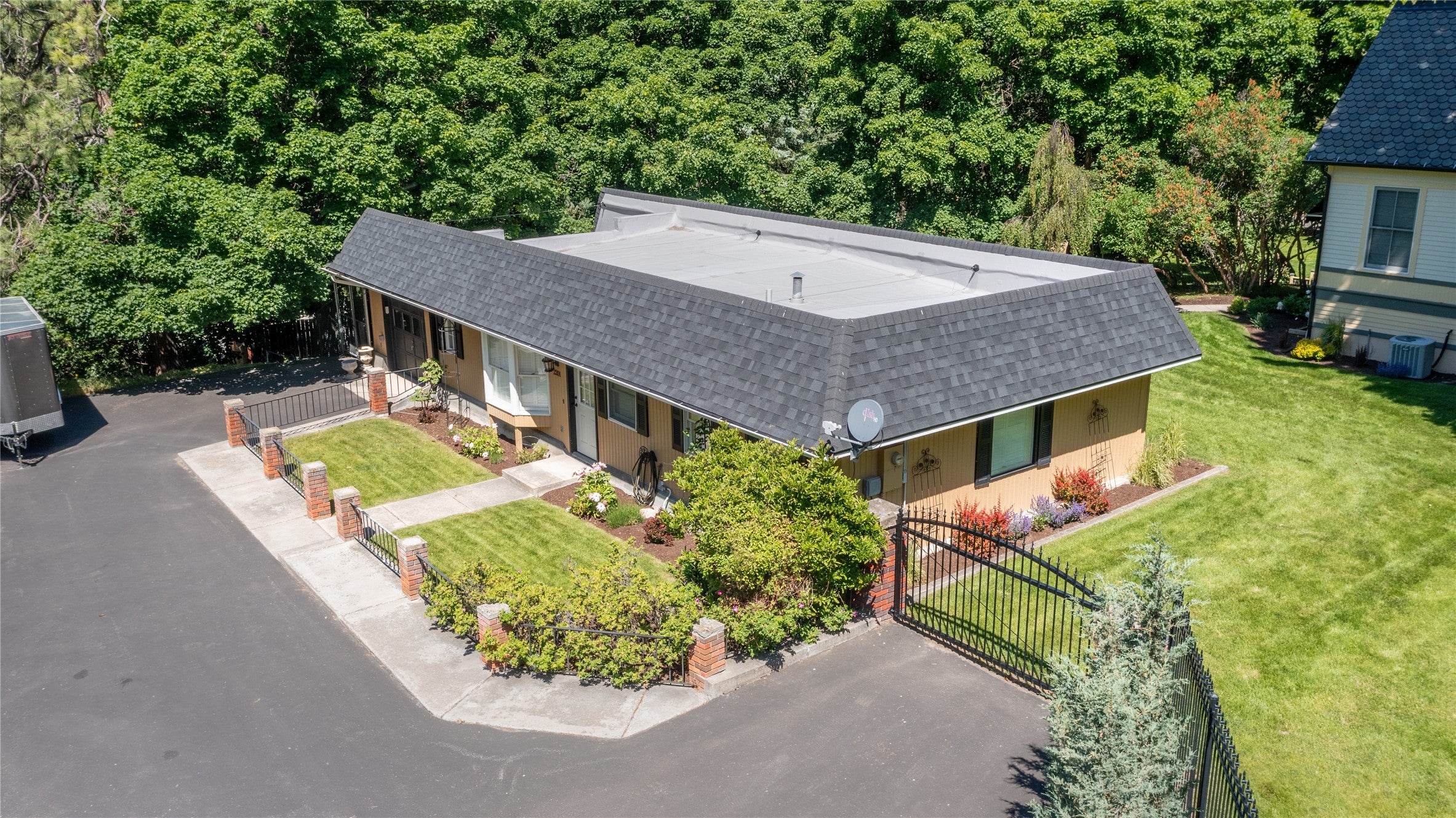 Missoula, Montana, 59802, United States, 5 Bedrooms Bedrooms, ,6 BathroomsBathrooms,Residential,Active,1753892