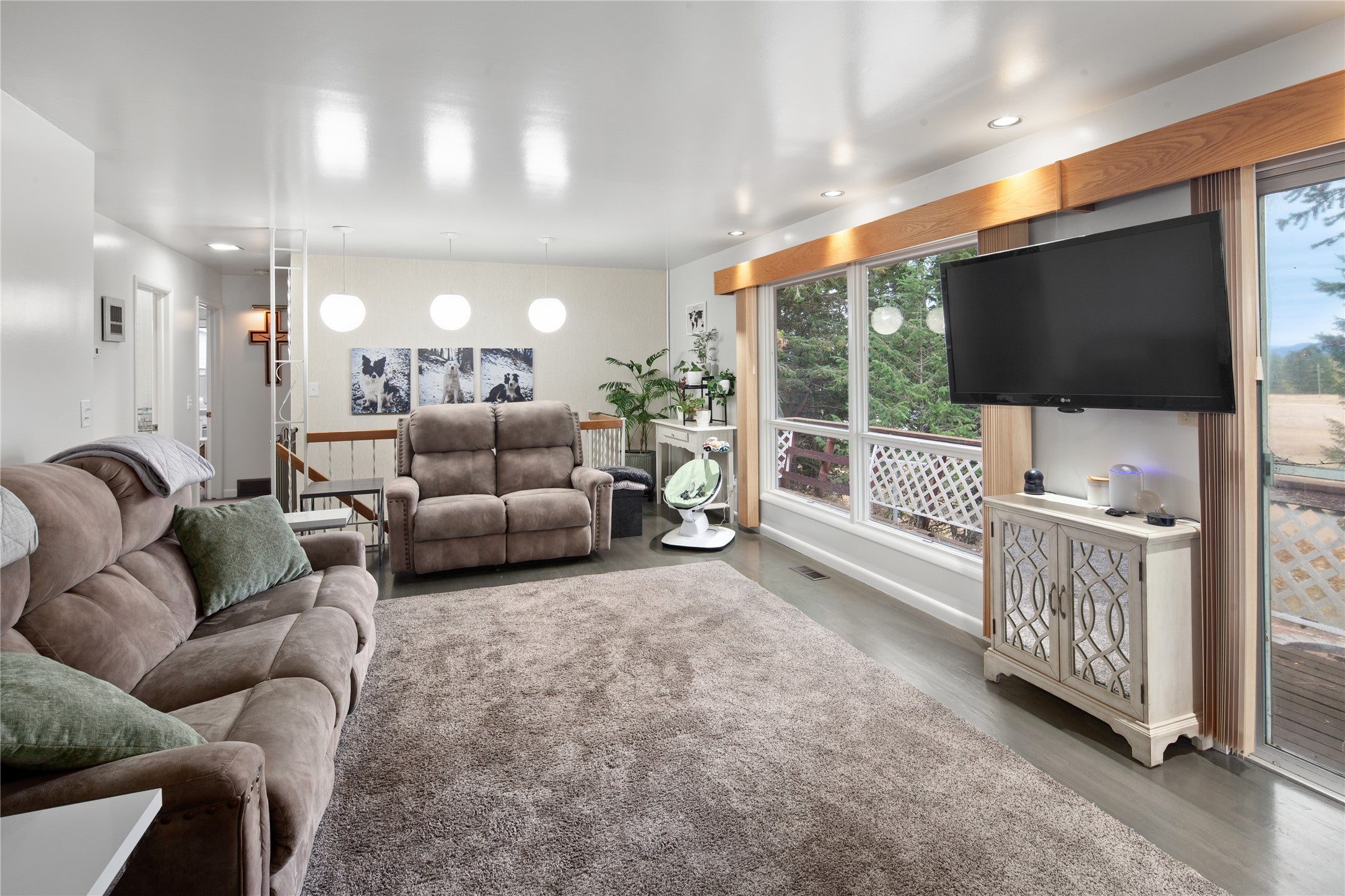 Columbia Falls, Montana, 59912, United States, 14 Bedrooms Bedrooms, ,8 BathroomsBathrooms,Residential,Active,1970926