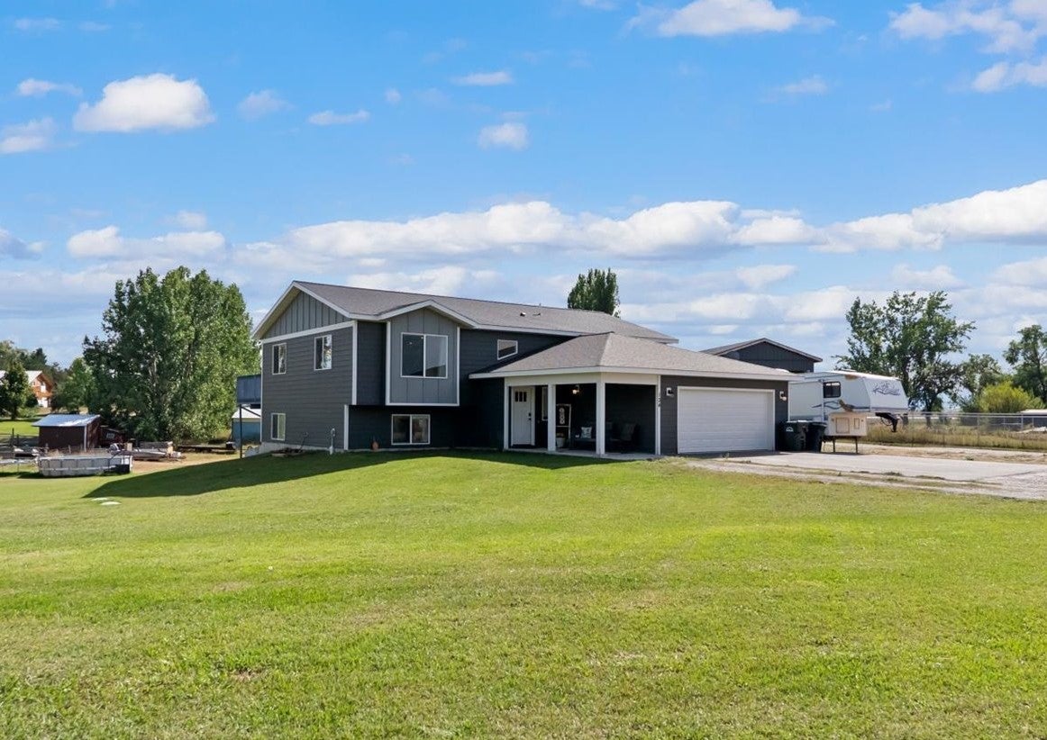 Kalispell, Montana, 59901, United States, 5 Bedrooms Bedrooms, ,3 BathroomsBathrooms,Residential,Active,1945088