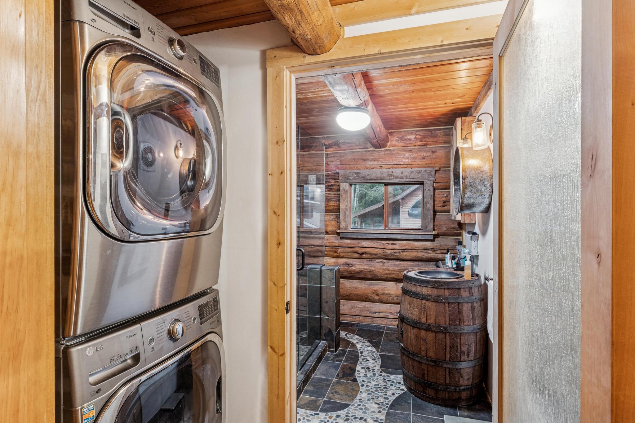 Libby, Montana, 59923, United States, 3 Bedrooms Bedrooms, ,2 BathroomsBathrooms,Residential,Active,1945847