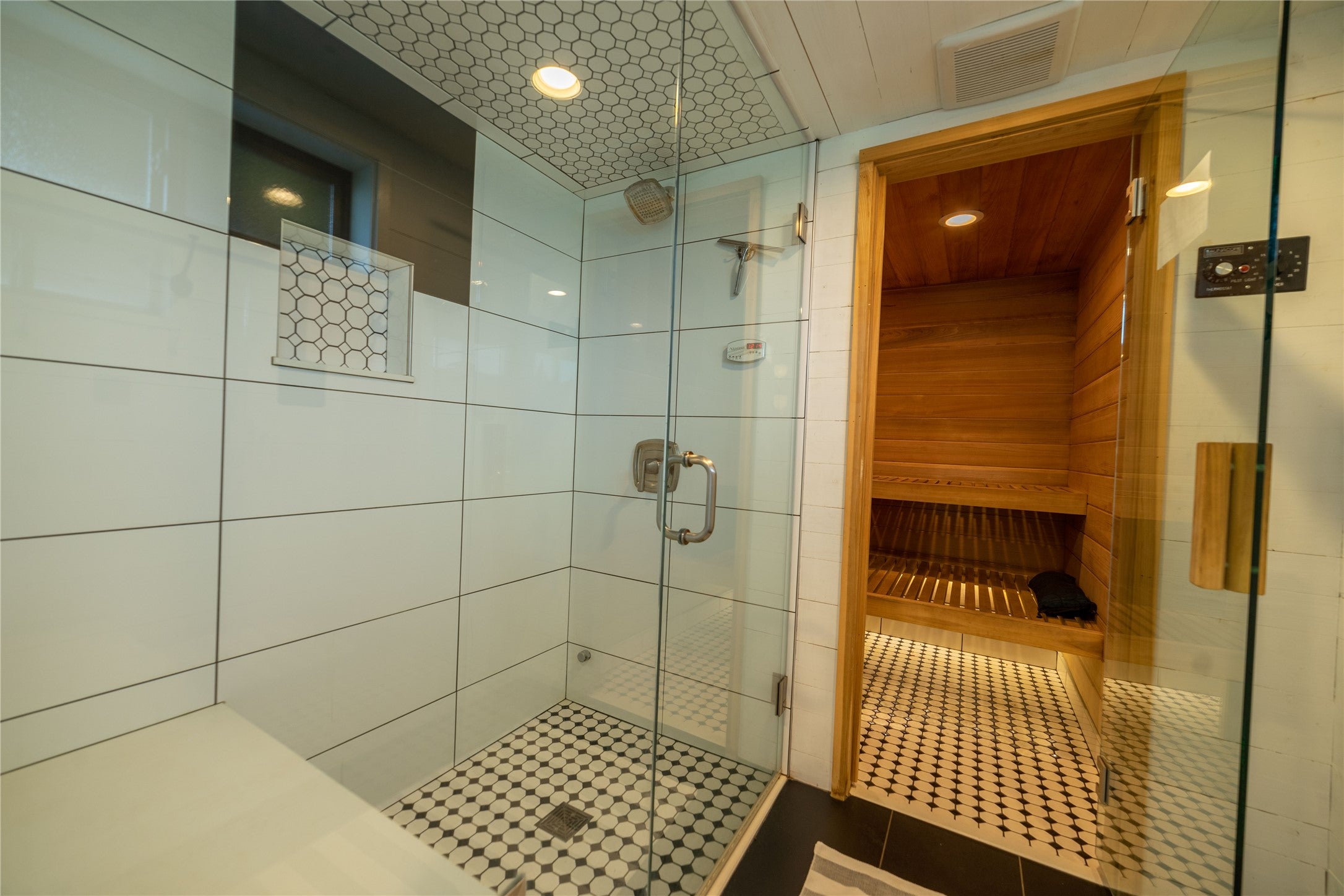 Kalispell, Montana, 59901, United States, 5 Bedrooms Bedrooms, ,4 BathroomsBathrooms,Residential,Active,1952460