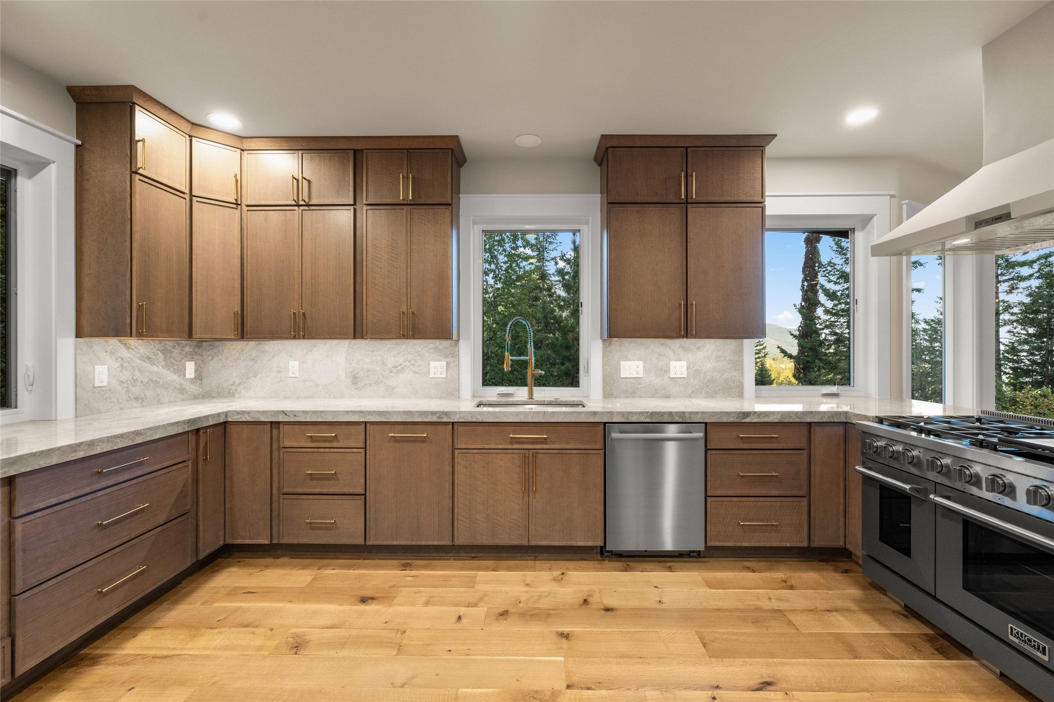 Whitefish, Montana, 59937, United States, 4 Bedrooms Bedrooms, ,4 BathroomsBathrooms,Residential,Active,1952623