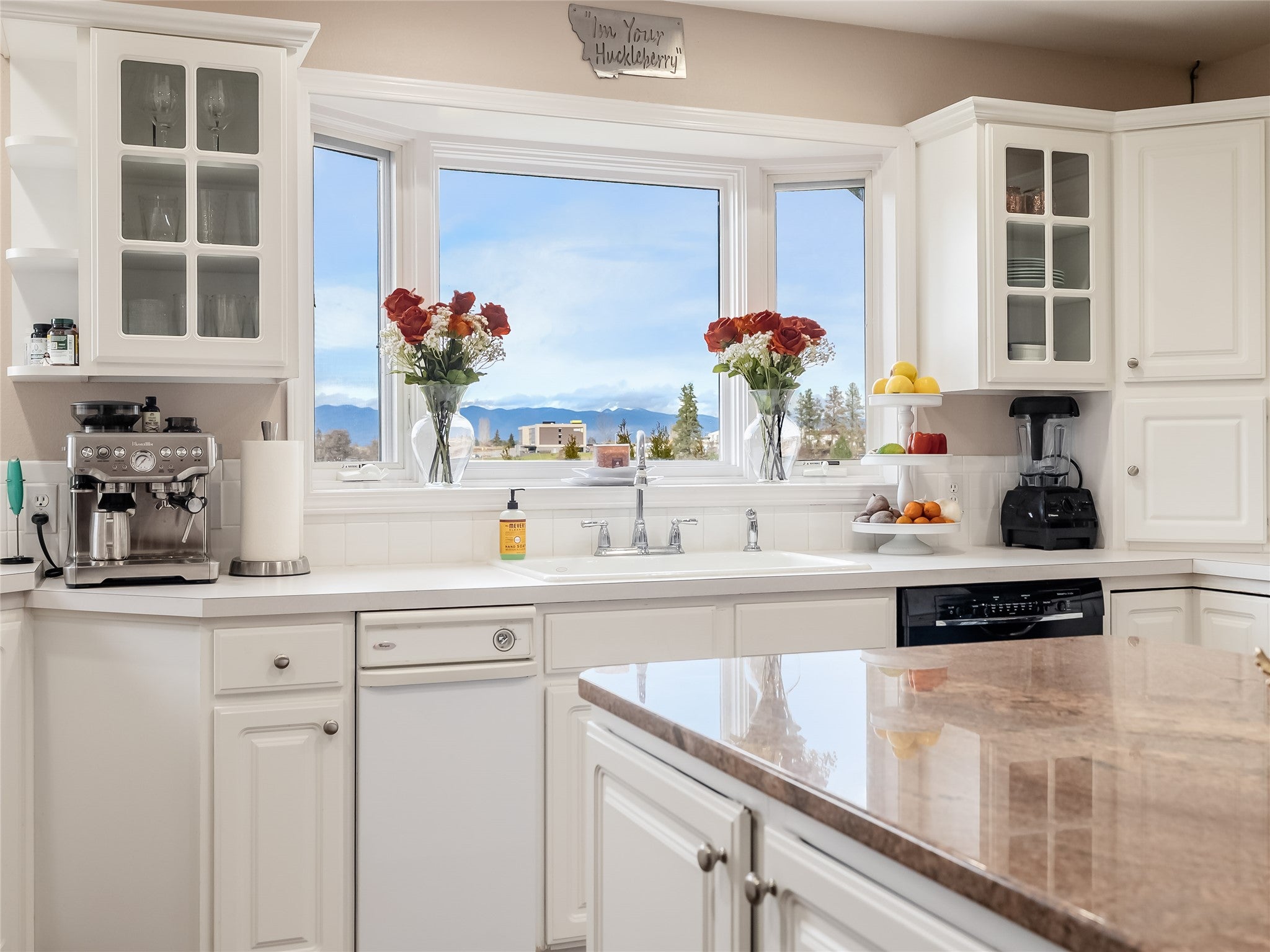 Kalispell, Montana, 59901, United States, 5 Bedrooms Bedrooms, ,4 BathroomsBathrooms,Residential,Active,1994970