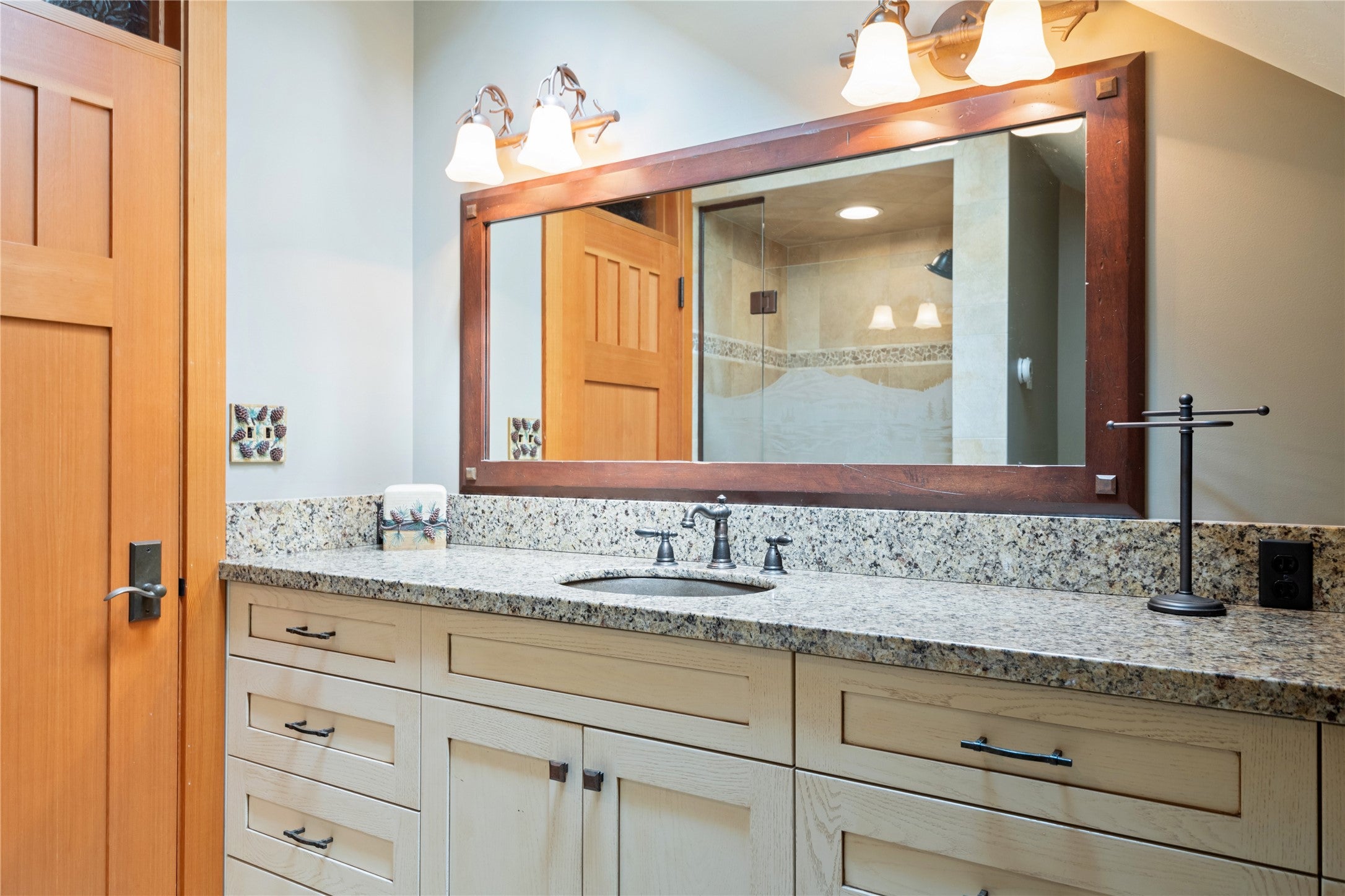 Seeley Lake, Montana, 59868, United States, ,3 BathroomsBathrooms,Residential,Active,1798207