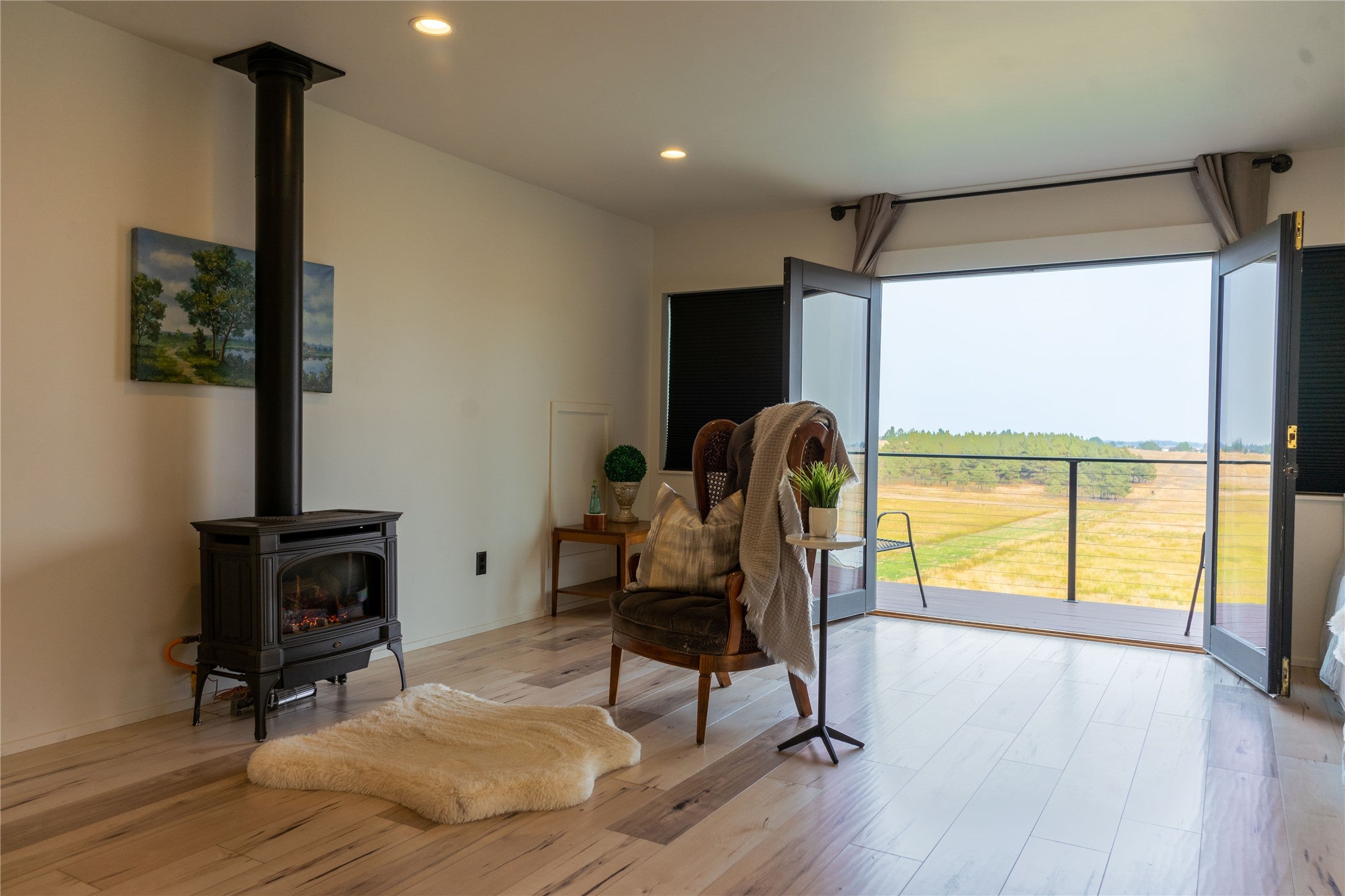 Kalispell, Montana, 59901, United States, 5 Bedrooms Bedrooms, ,4 BathroomsBathrooms,Residential,Active,1952460