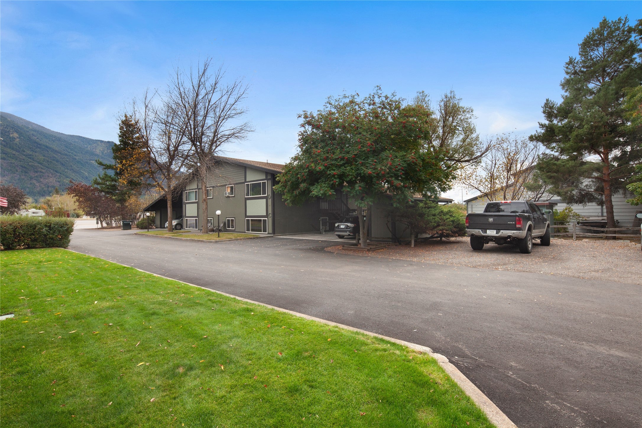 Columbia Falls, Montana, 59912, United States, 14 Bedrooms Bedrooms, ,8 BathroomsBathrooms,Residential,Active,1970926