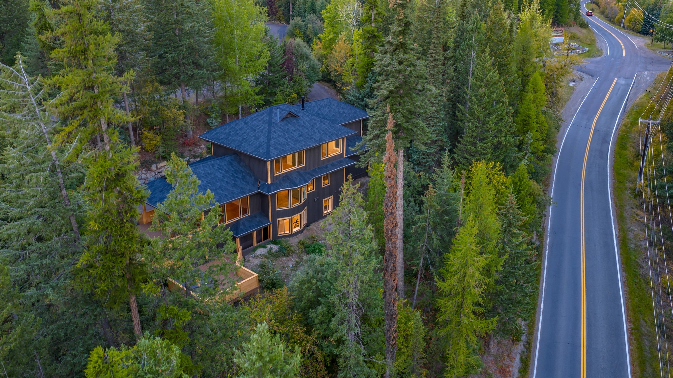 Whitefish, Montana, 59937, United States, 4 Bedrooms Bedrooms, ,4 BathroomsBathrooms,Residential,Active,1952623