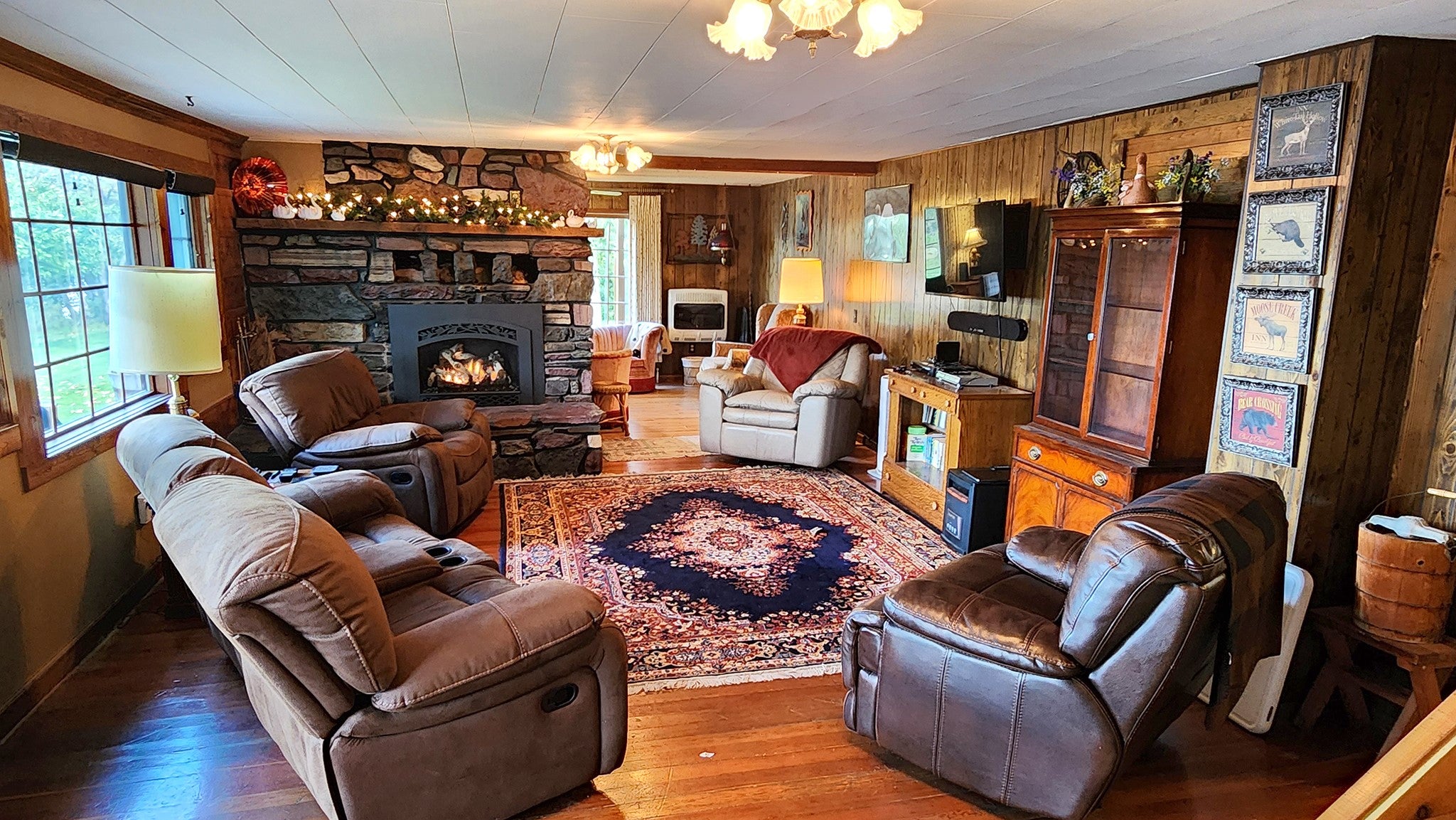 Bigfork, Montana, 59911, United States, ,2 BathroomsBathrooms,Residential,Active,1769754