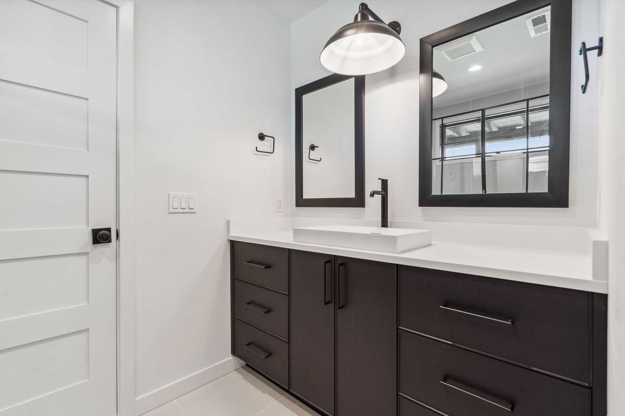 Lakeside, Montana, 59922, United States, 6 Bedrooms Bedrooms, ,5 BathroomsBathrooms,Residential,Active,1832319