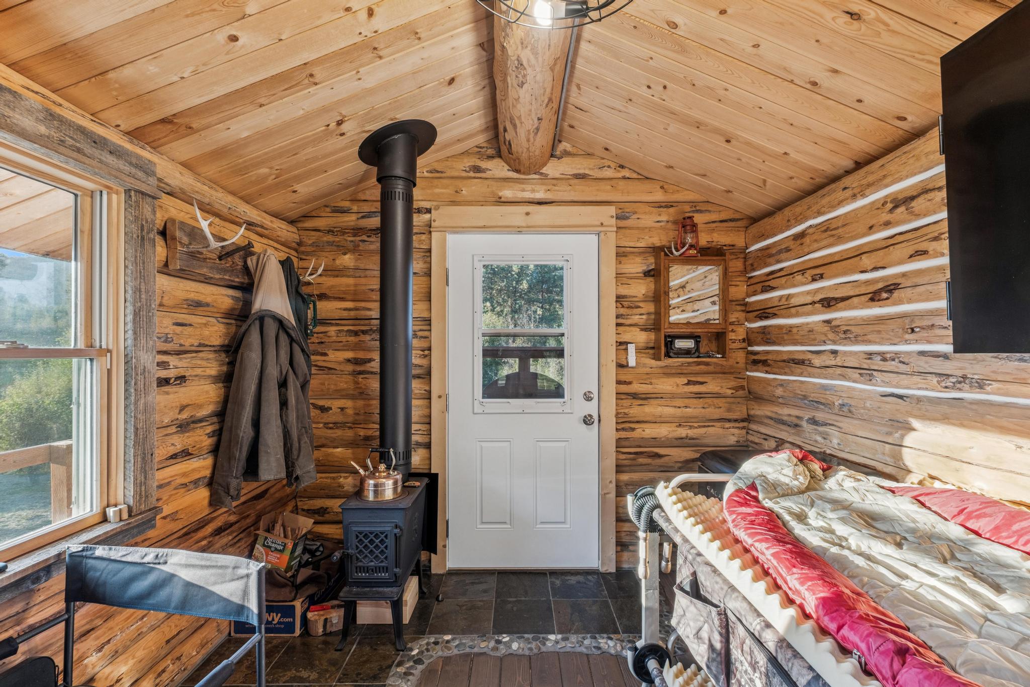 Libby, Montana, 59923, United States, 3 Bedrooms Bedrooms, ,2 BathroomsBathrooms,Residential,Active,1945847