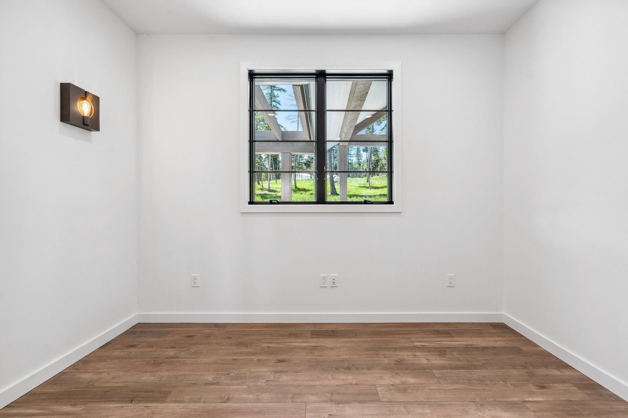 Lakeside, Montana, 59922, United States, 6 Bedrooms Bedrooms, ,5 BathroomsBathrooms,Residential,Active,1832319