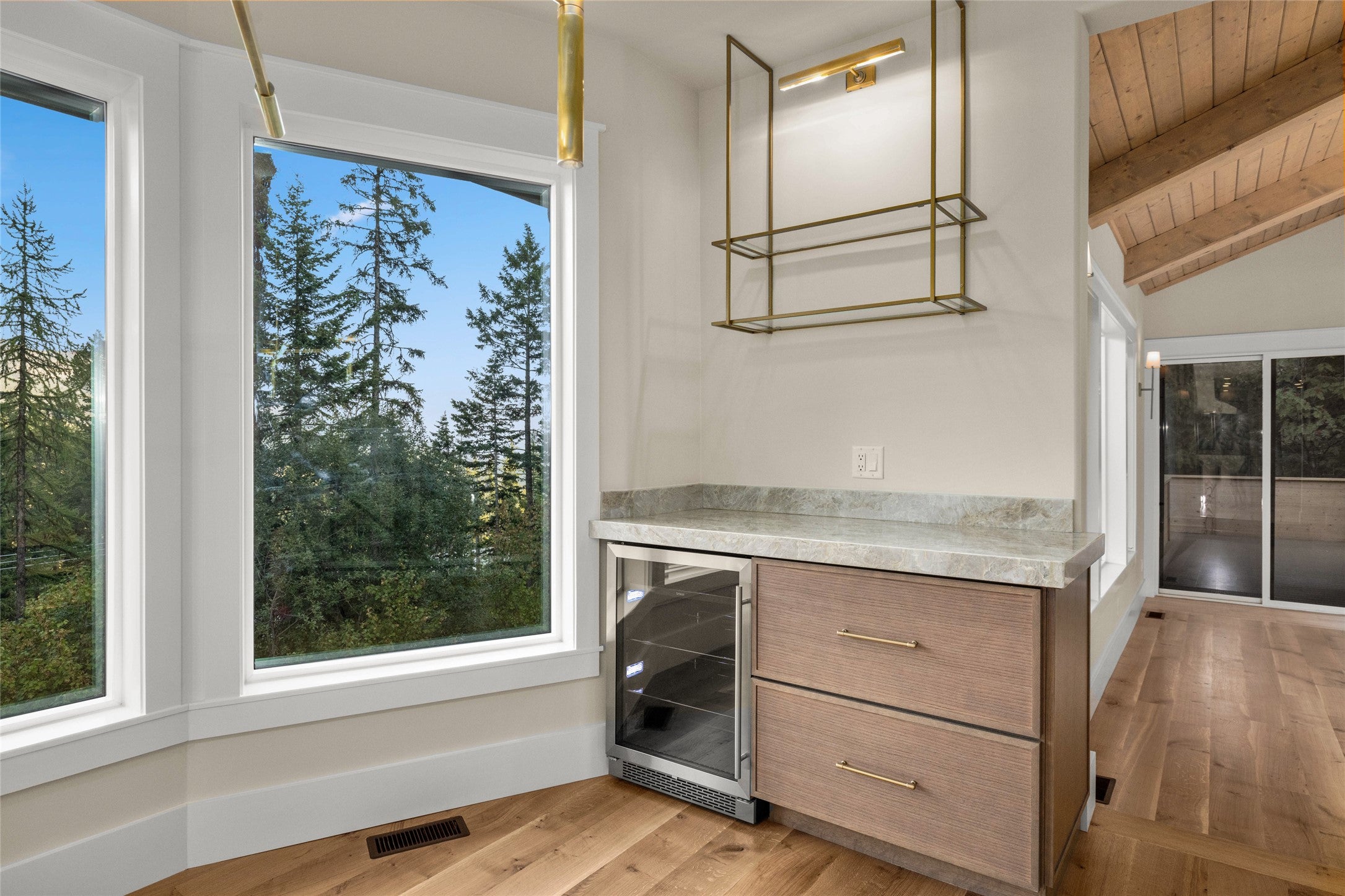 Whitefish, Montana, 59937, United States, 4 Bedrooms Bedrooms, ,4 BathroomsBathrooms,Residential,Active,1952623