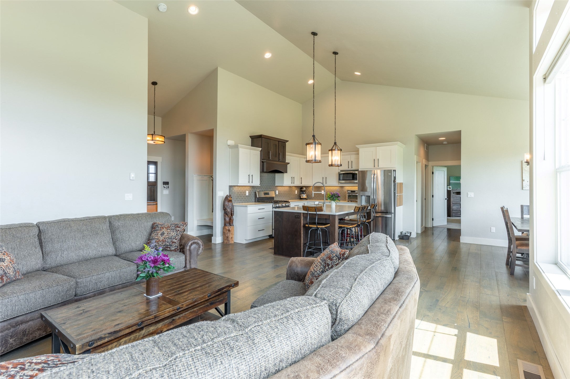 Kalispell, Montana, 59901, United States, 5 Bedrooms Bedrooms, ,3 BathroomsBathrooms,Residential,Active,1880177