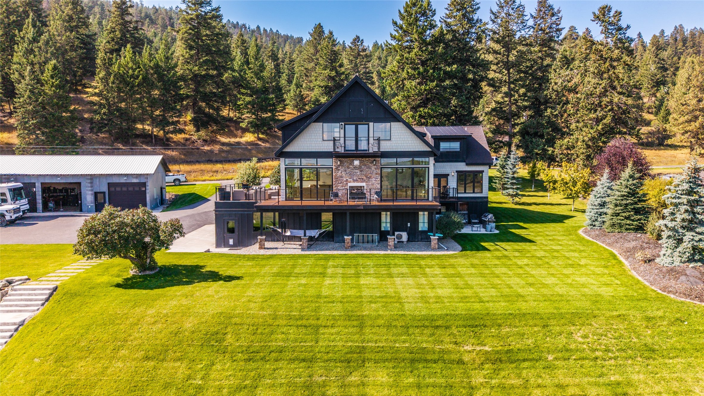 Kalispell, Montana, 59901, United States, 5 Bedrooms Bedrooms, ,4 BathroomsBathrooms,Residential,Active,2009395