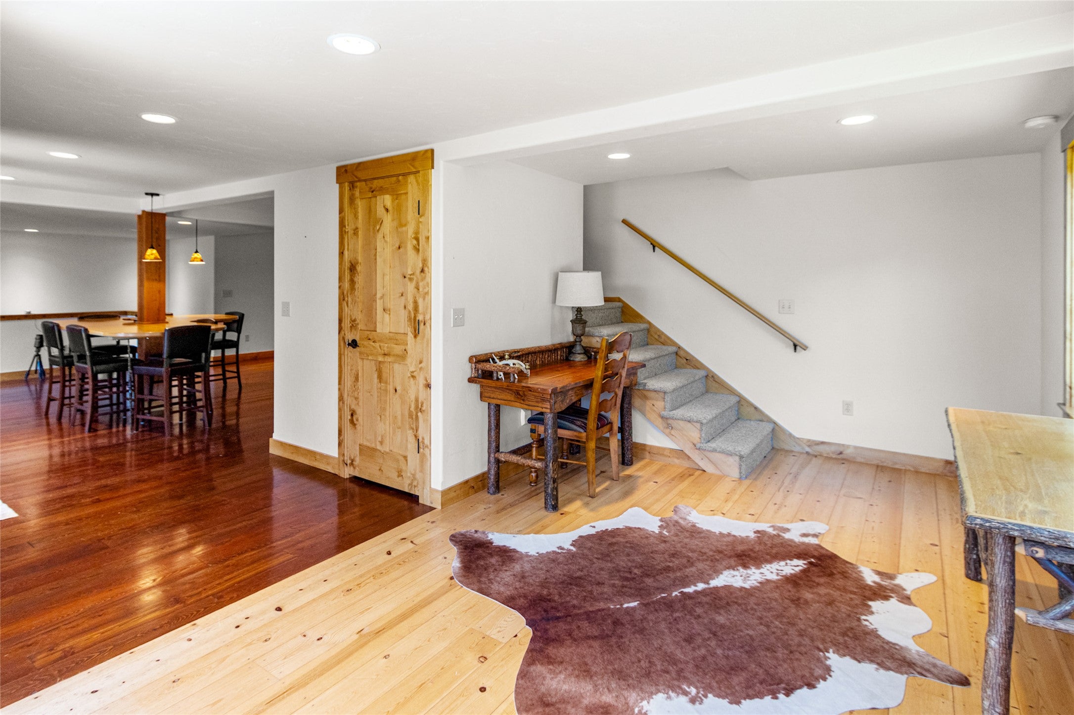 Bigfork, Montana, 59911, United States, 4 Bedrooms Bedrooms, ,2 BathroomsBathrooms,Residential,Active,1914637