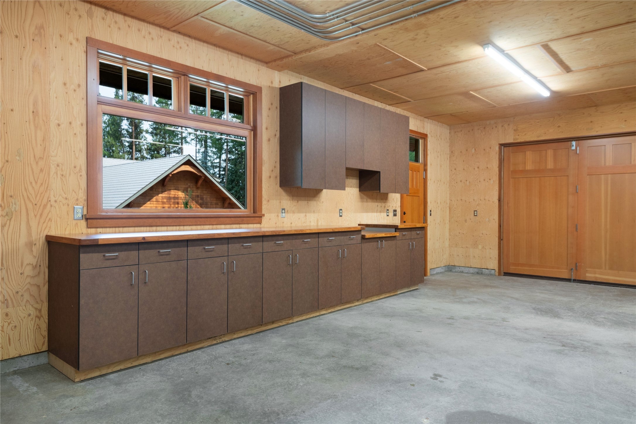 Seeley Lake, Montana, 59868, United States, ,3 BathroomsBathrooms,Residential,Active,1798207