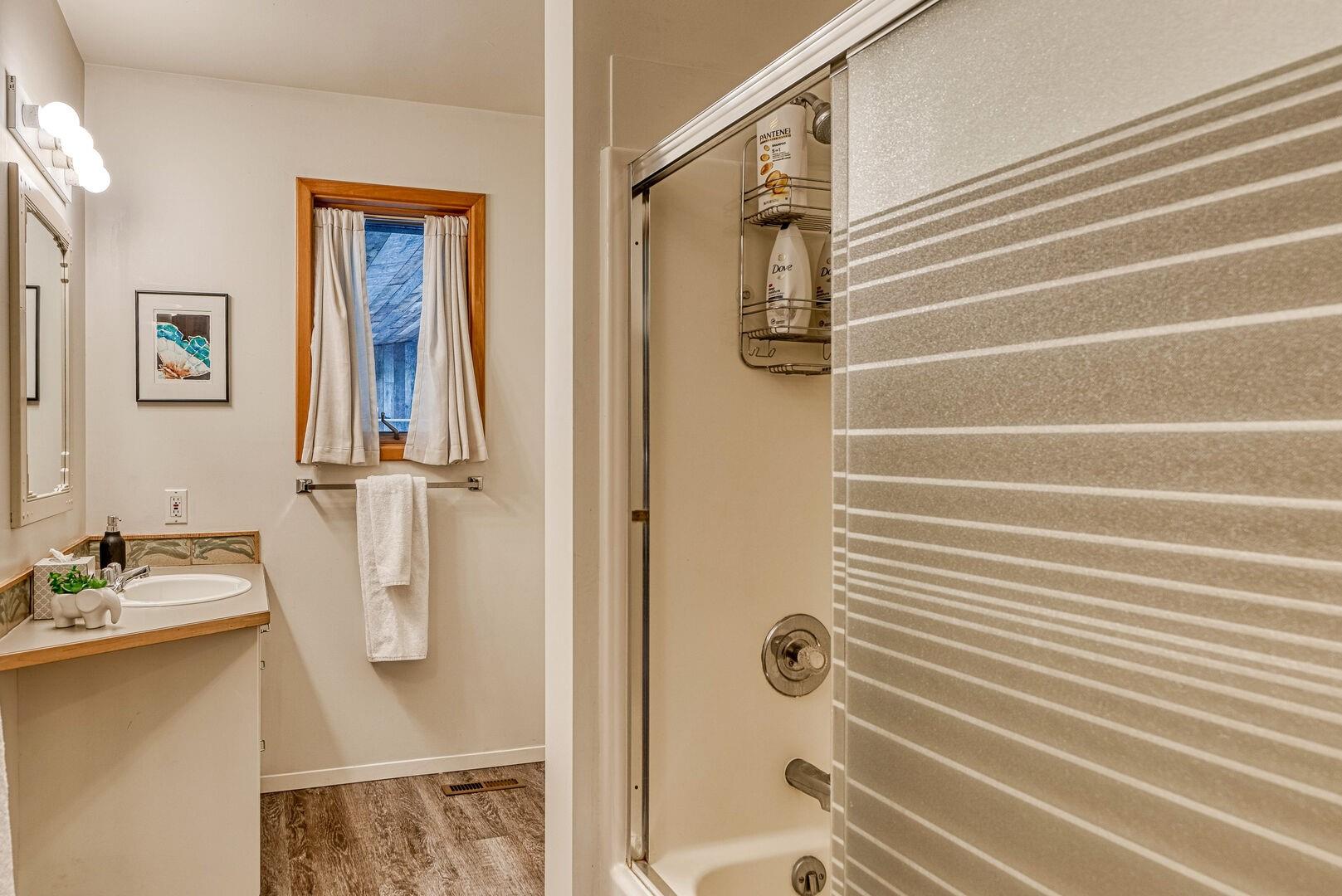 Whitefish, Montana, 59937, United States, 7 Bedrooms Bedrooms, ,5 BathroomsBathrooms,Residential,Active,1914927