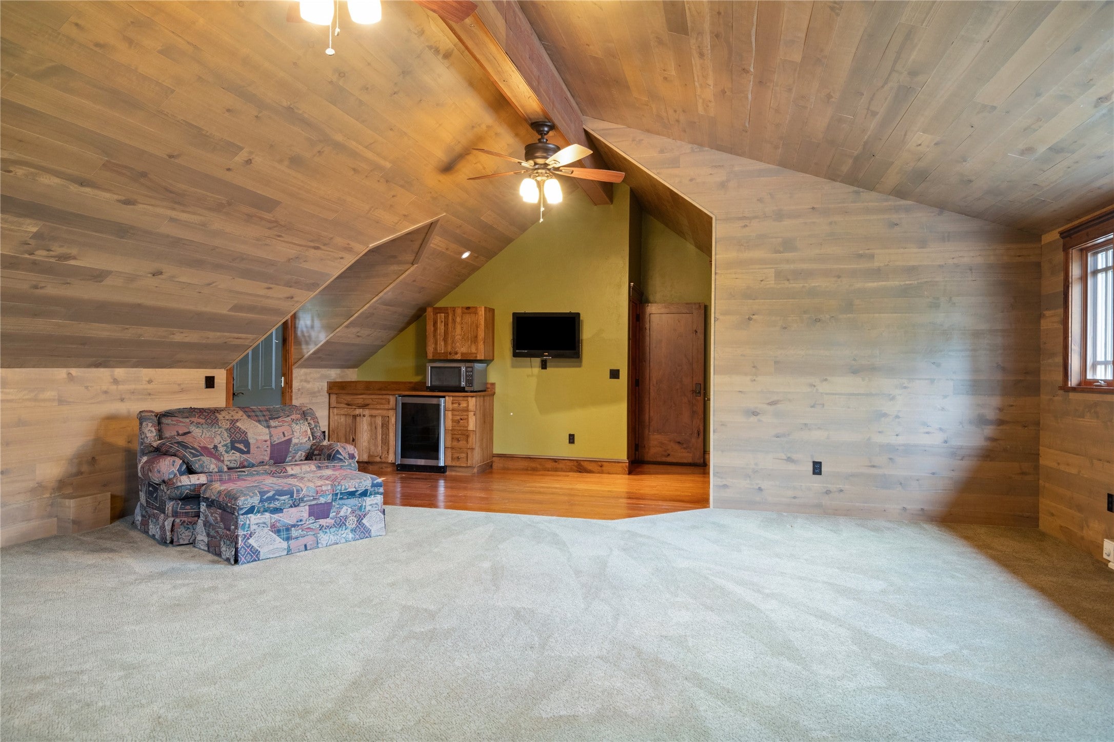 Seeley Lake, Montana, 59868, United States, ,3 BathroomsBathrooms,Residential,Active,1798207