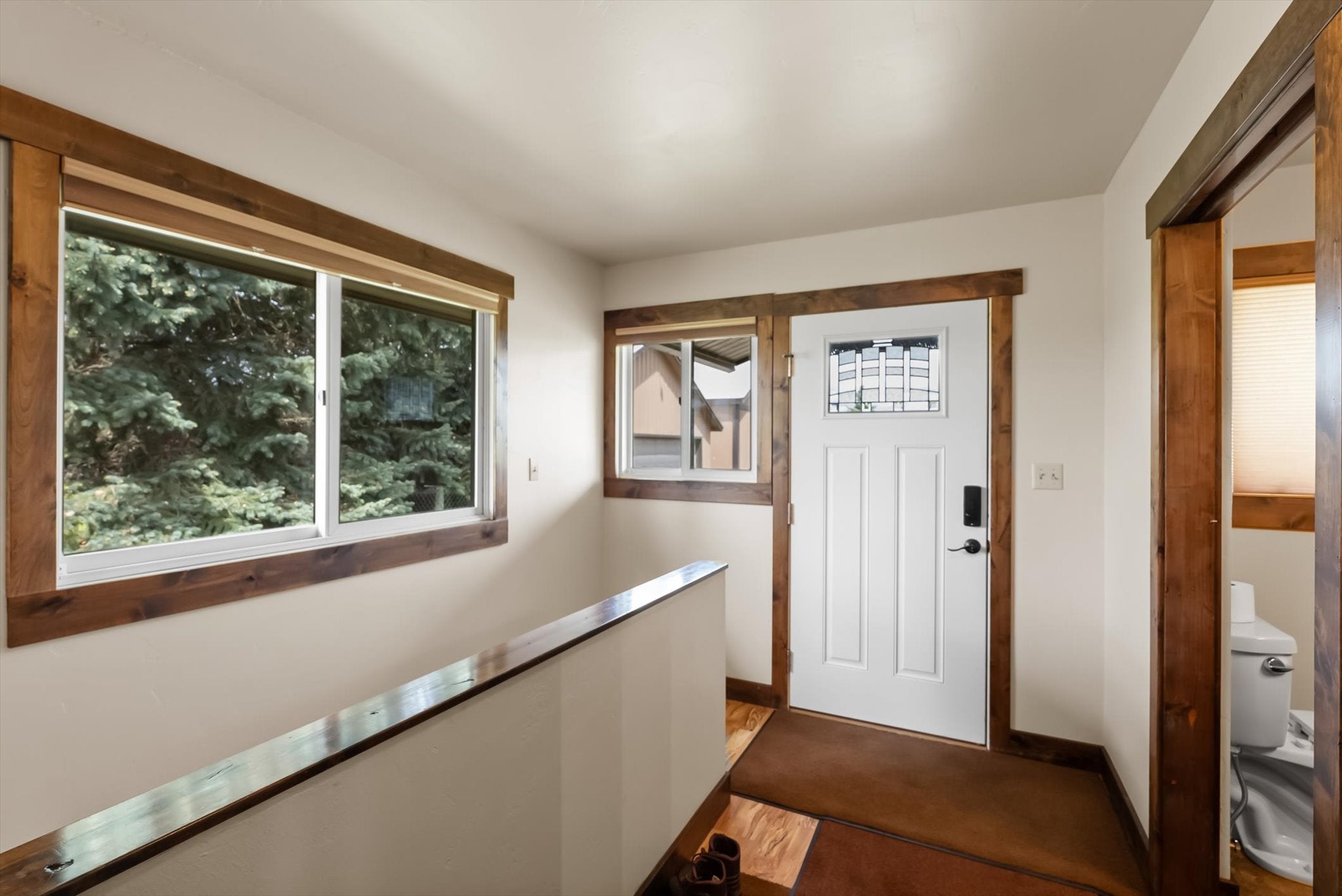 Columbia Falls, Montana, 59912, United States, 5 Bedrooms Bedrooms, ,3 BathroomsBathrooms,Residential,Active,1986898