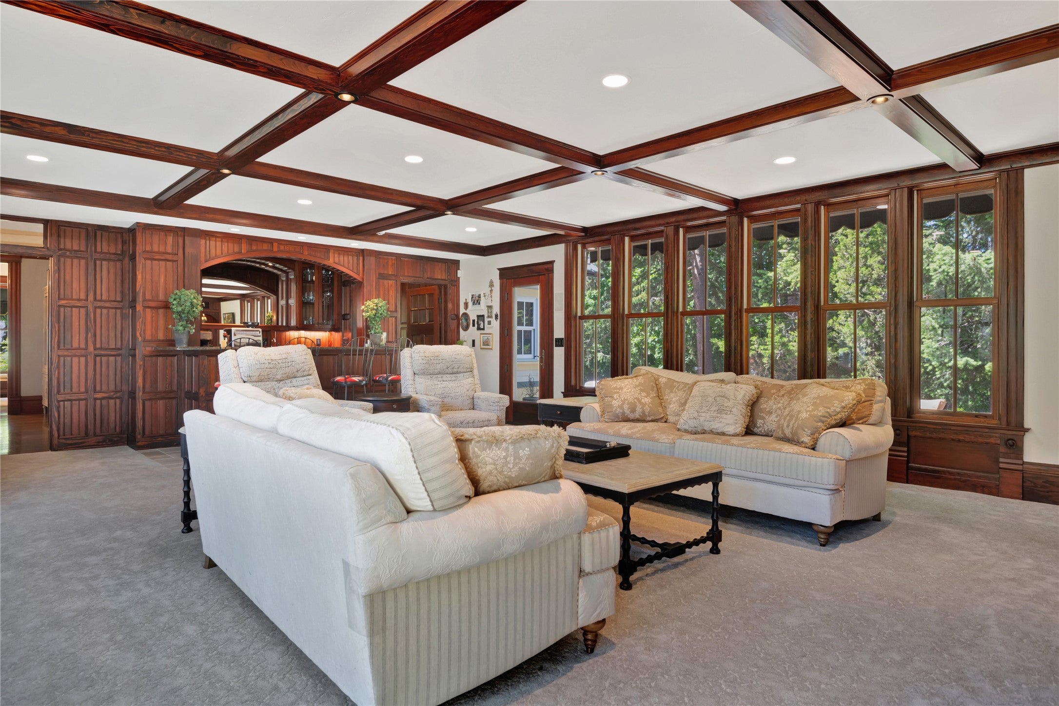 Missoula, Montana, 59802, United States, 5 Bedrooms Bedrooms, ,6 BathroomsBathrooms,Residential,Active,1753892