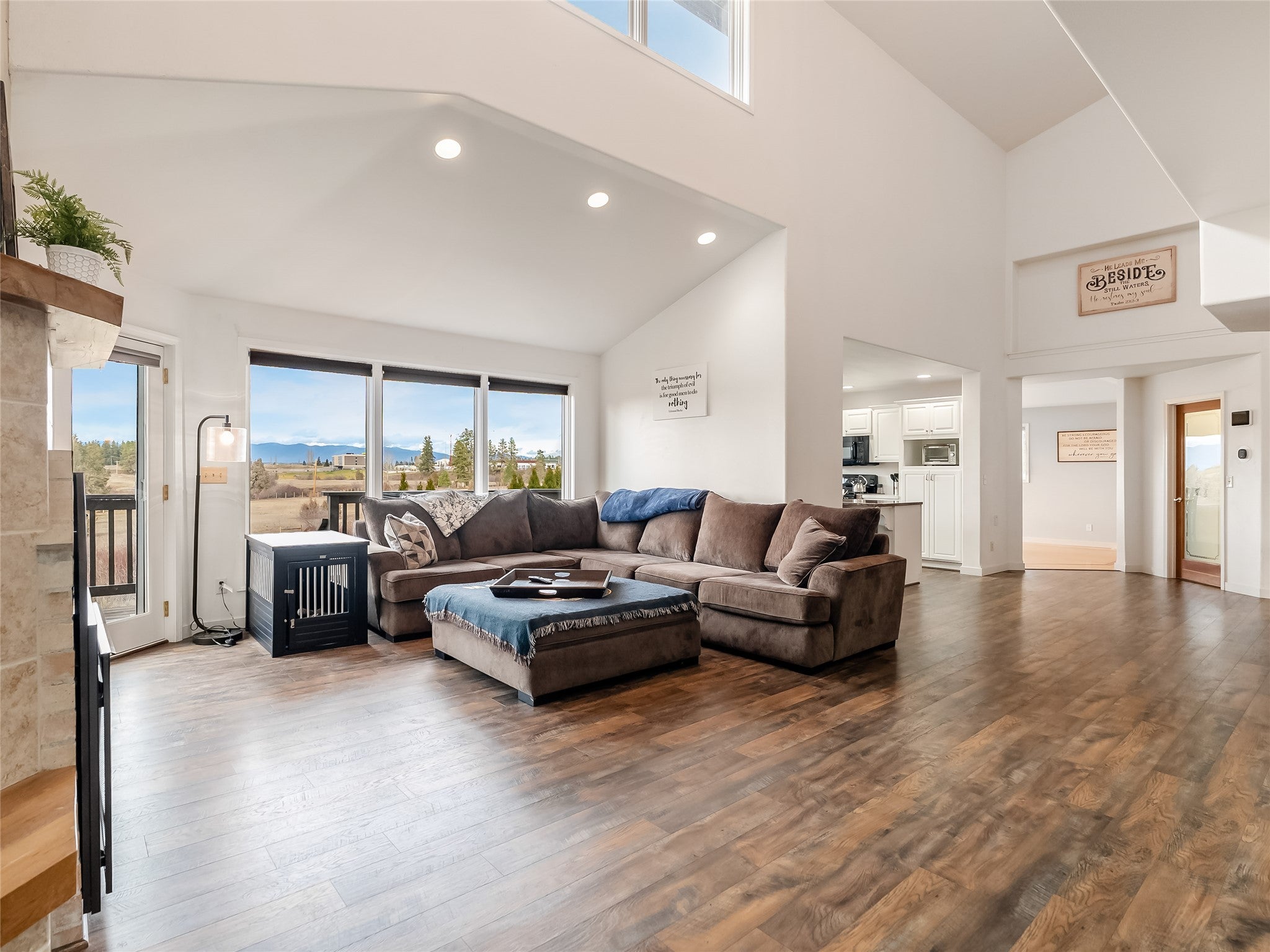 Kalispell, Montana, 59901, United States, 5 Bedrooms Bedrooms, ,4 BathroomsBathrooms,Residential,Active,1994970