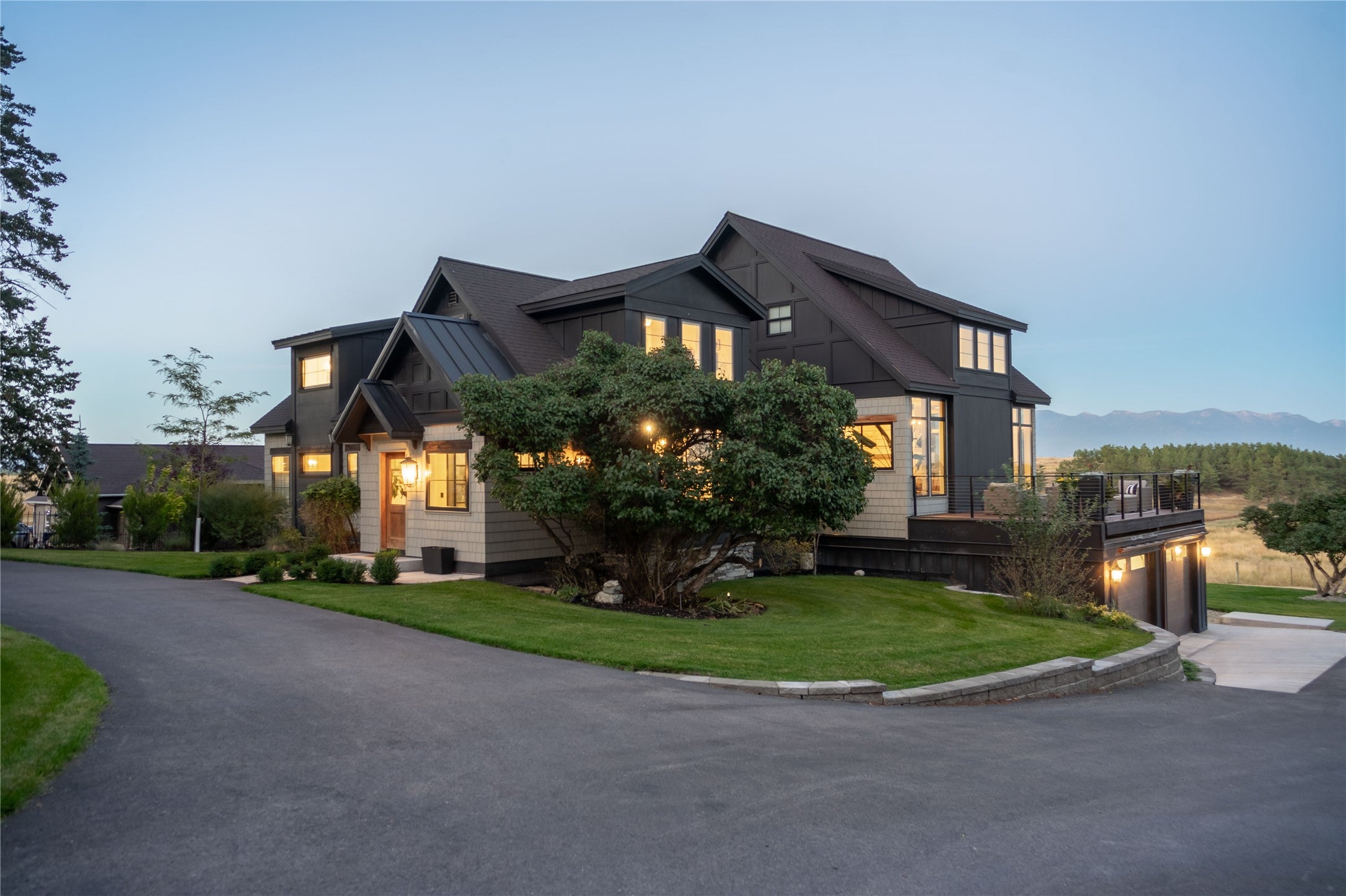 Kalispell, Montana, 59901, United States, 5 Bedrooms Bedrooms, ,4 BathroomsBathrooms,Residential,Active,2009395