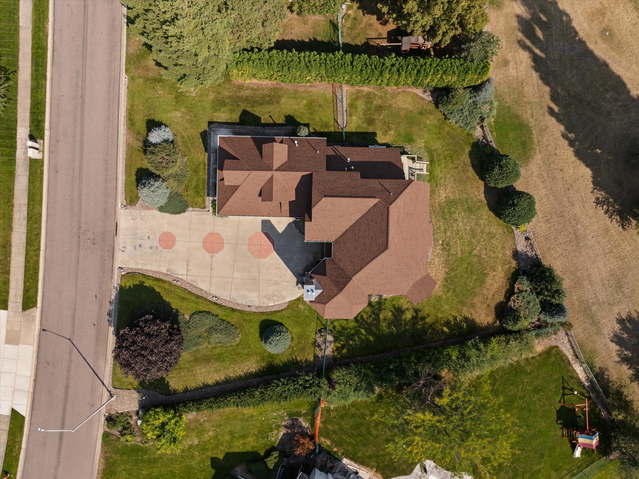 Kalispell, Montana, 59901, United States, 5 Bedrooms Bedrooms, ,4 BathroomsBathrooms,Residential,Active,1907966