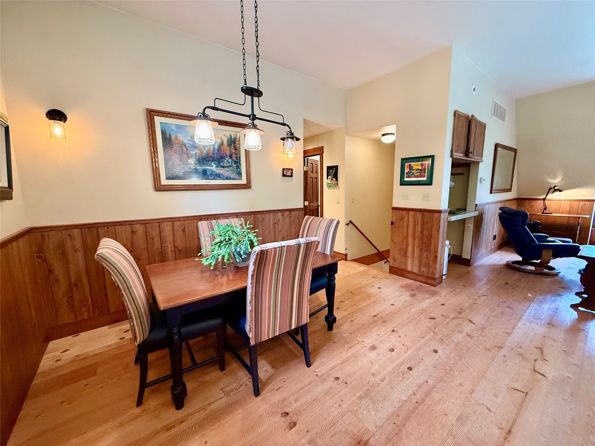 Whitefish, Montana, 59937, United States, 4 Bedrooms Bedrooms, ,5 BathroomsBathrooms,Residential,Active,1905114