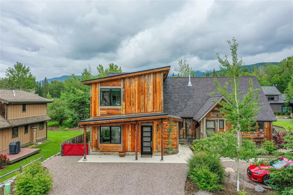 Whitefish, Montana, 59937, United States, 7 Bedrooms Bedrooms, ,5 BathroomsBathrooms,Residential,Active,1914927