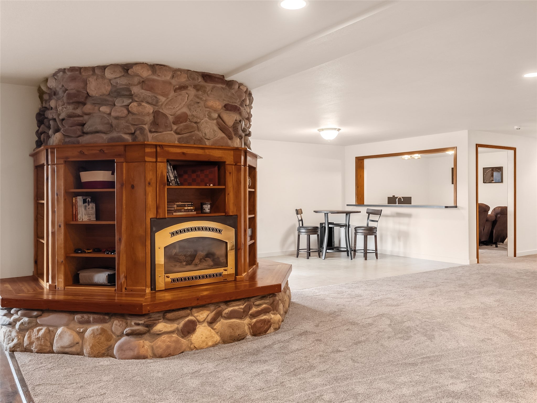 Kalispell, Montana, 59901, United States, 5 Bedrooms Bedrooms, ,4 BathroomsBathrooms,Residential,Active,1994970