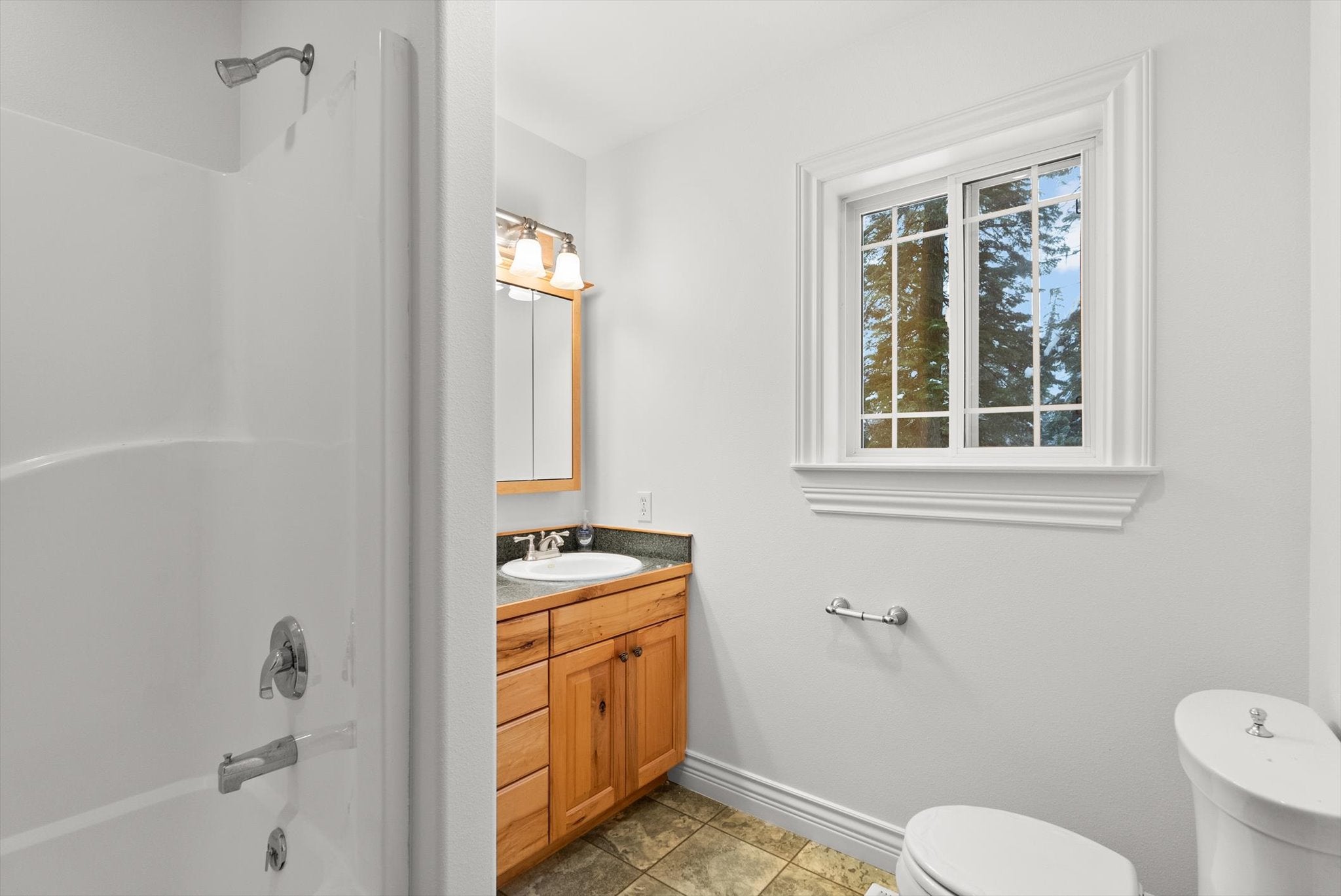 Kalispell, Montana, 59901, United States, 4 Bedrooms Bedrooms, ,4 BathroomsBathrooms,Residential,Active,1936618