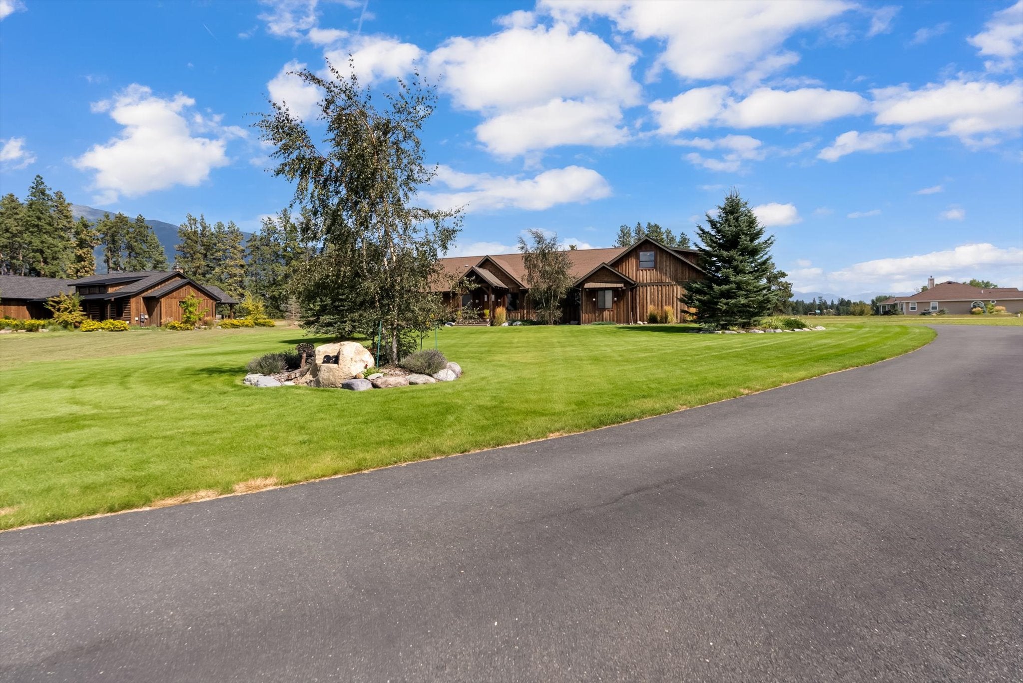 Kalispell, Montana, 59901, United States, 3 Bedrooms Bedrooms, ,3 BathroomsBathrooms,Residential,Active,1922543