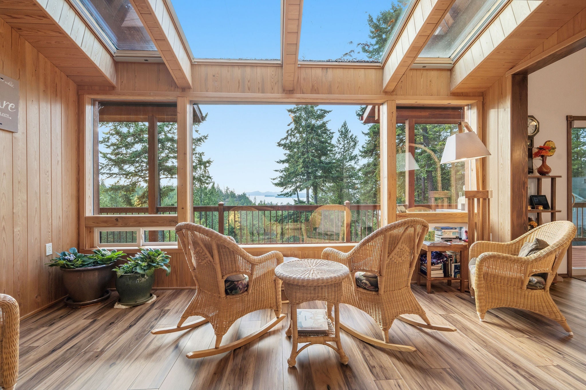 Somers, Montana, 59932, United States, 4 Bedrooms Bedrooms, ,4 BathroomsBathrooms,Residential,Active,1987246