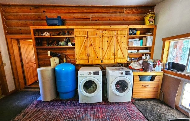 Whitefish, Montana, 59937, United States, 4 Bedrooms Bedrooms, ,3 BathroomsBathrooms,Residential,Active,1889340