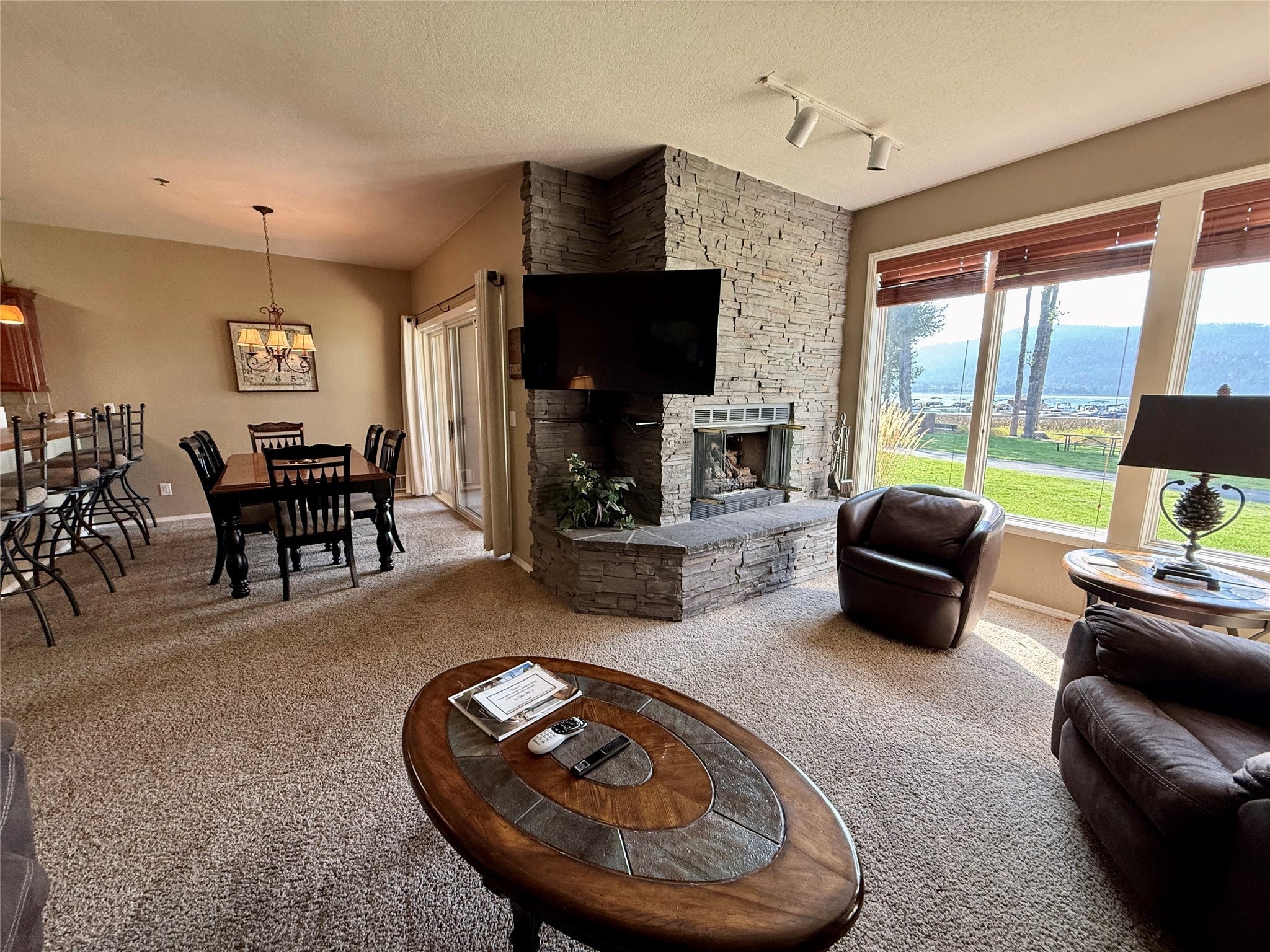Whitefish, Montana, 59937, United States, 2 Bedrooms Bedrooms, ,2 BathroomsBathrooms,Residential,Active,1946322