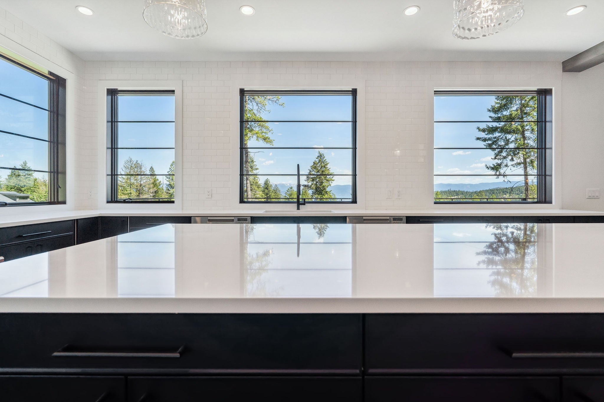 Lakeside, Montana, 59922, United States, 6 Bedrooms Bedrooms, ,5 BathroomsBathrooms,Residential,Active,1832319