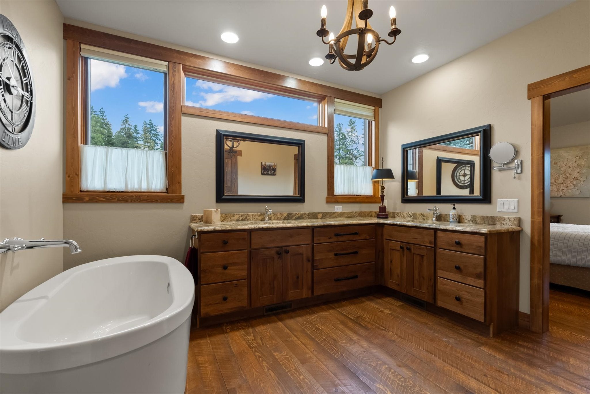 Kalispell, Montana, 59901, United States, 3 Bedrooms Bedrooms, ,3 BathroomsBathrooms,Residential,Active,1922543