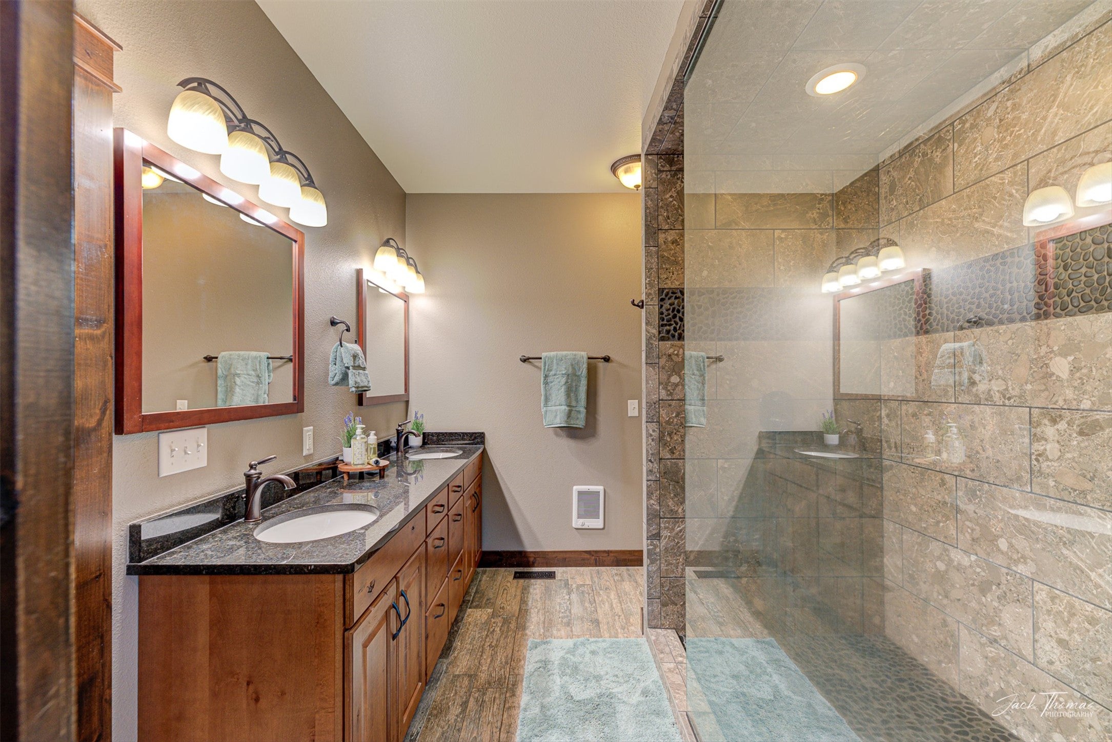 Helena, Montana, 59601, United States, 5 Bedrooms Bedrooms, ,3 BathroomsBathrooms,Residential,Active,2040229