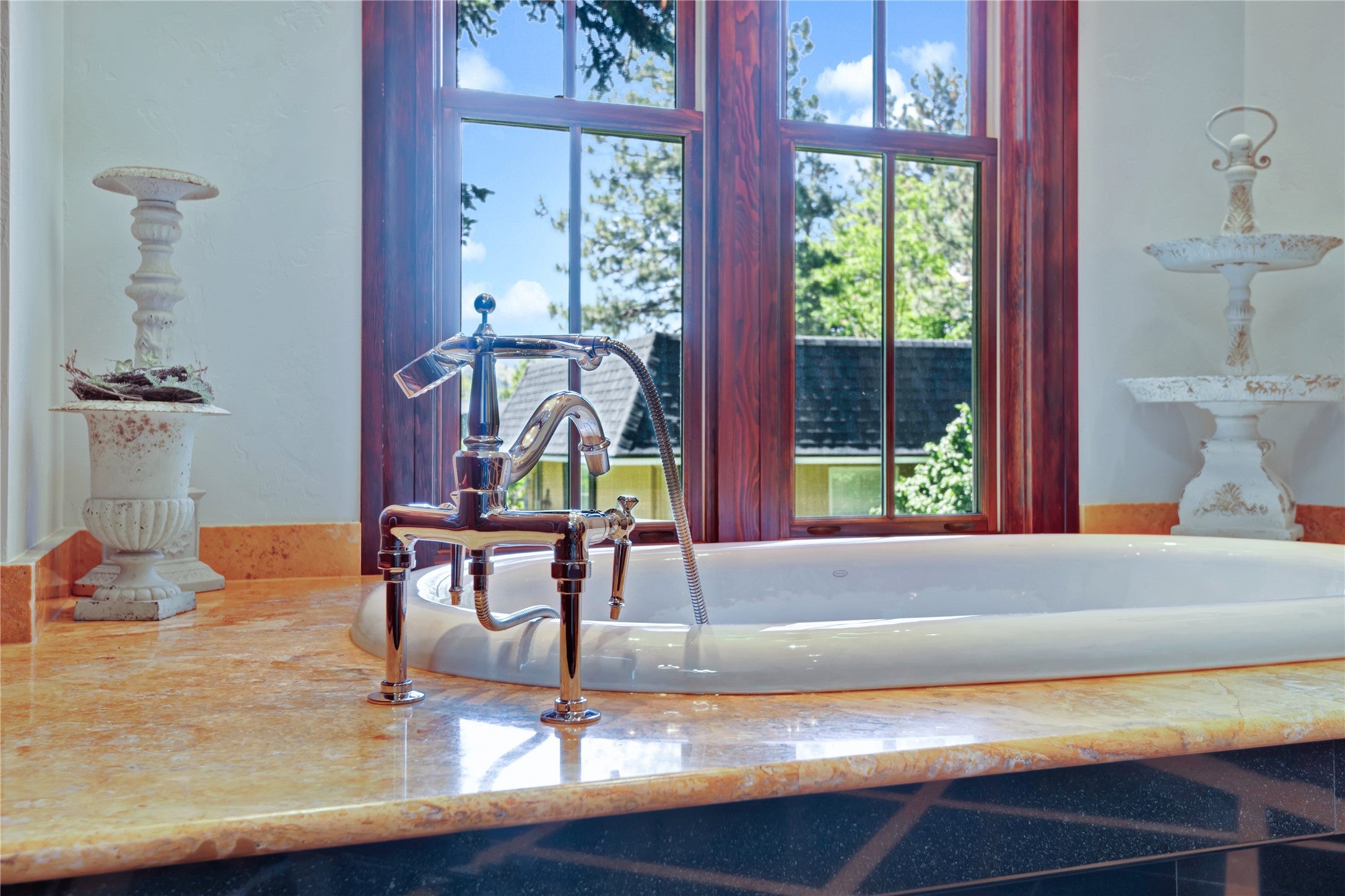 Missoula, Montana, 59802, United States, 5 Bedrooms Bedrooms, ,6 BathroomsBathrooms,Residential,Active,1753892